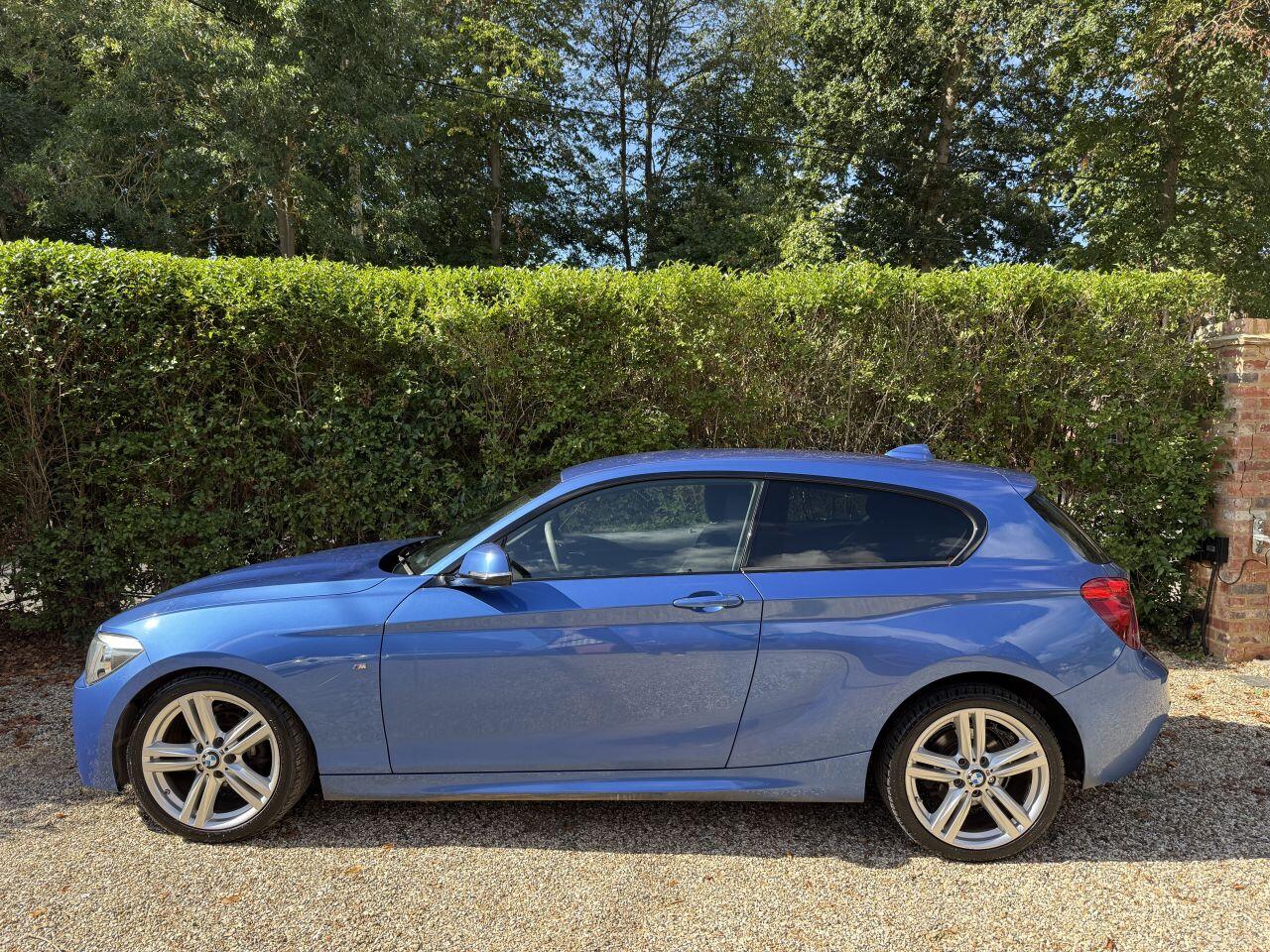 BMW 1 Series view 4