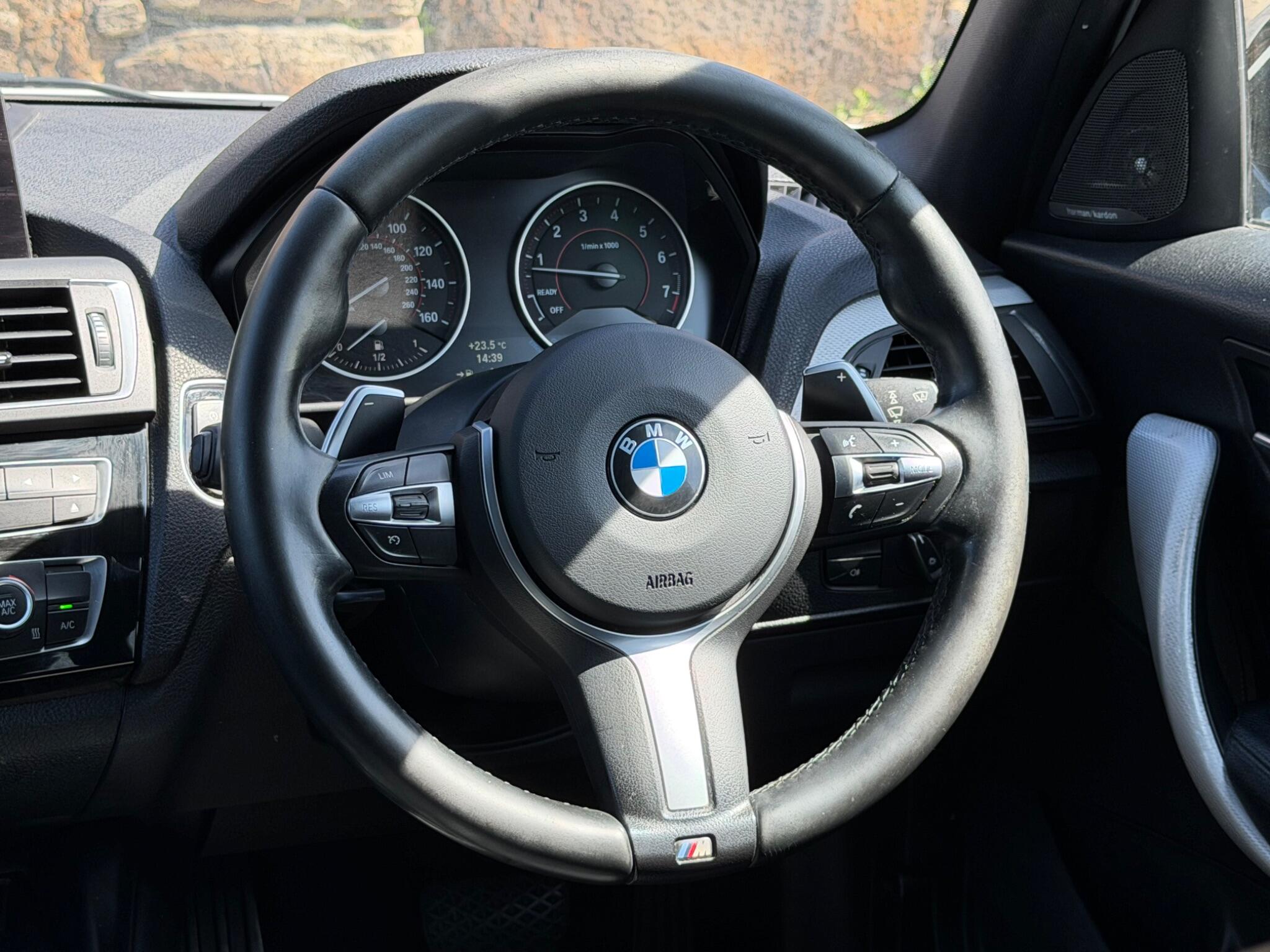 BMW 1 Series view 23