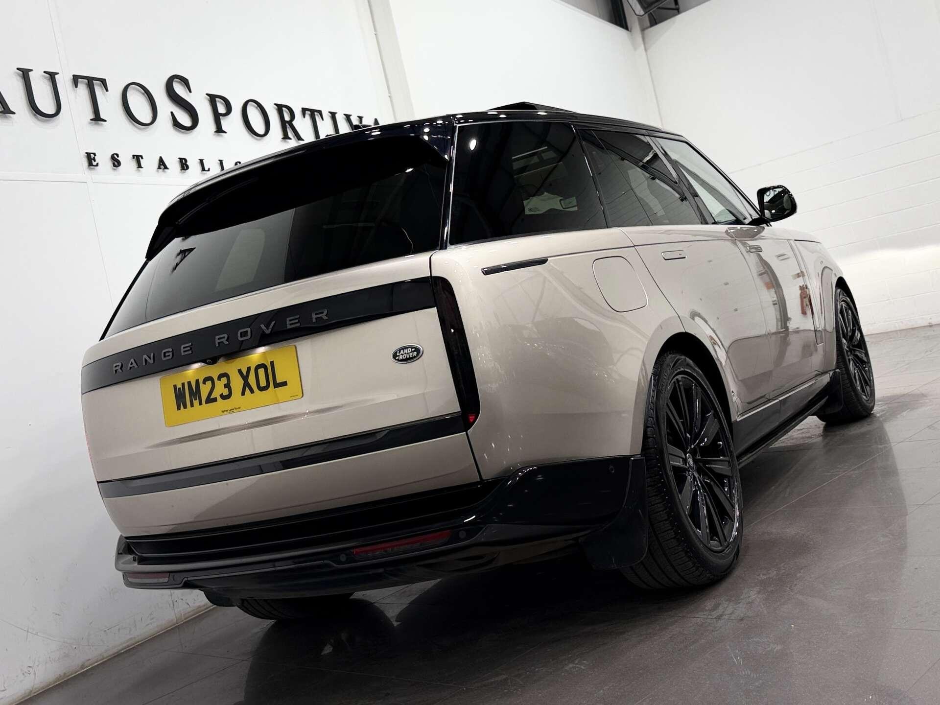 Land Rover Range Rover view 23