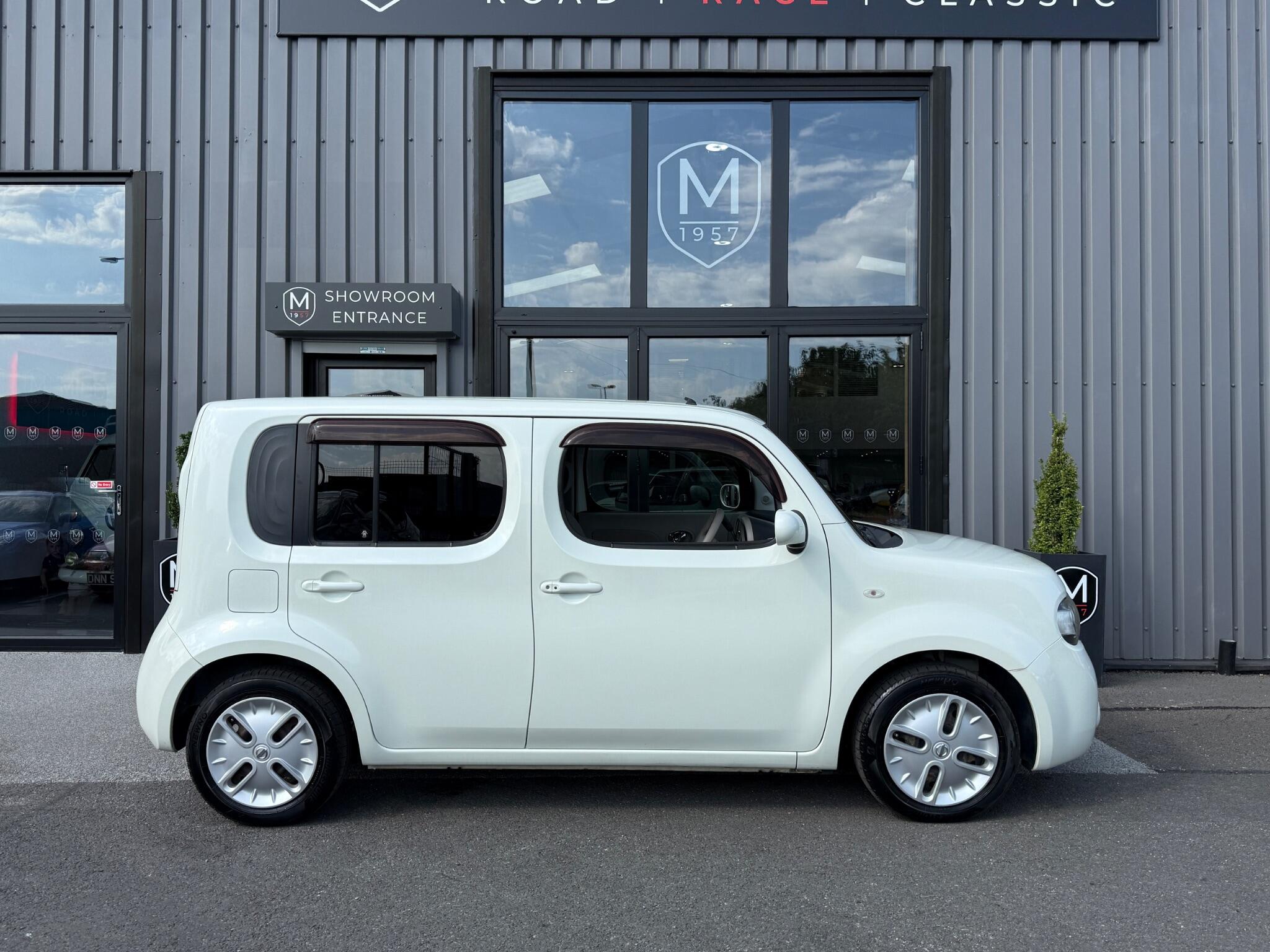Nissan Cube view 12