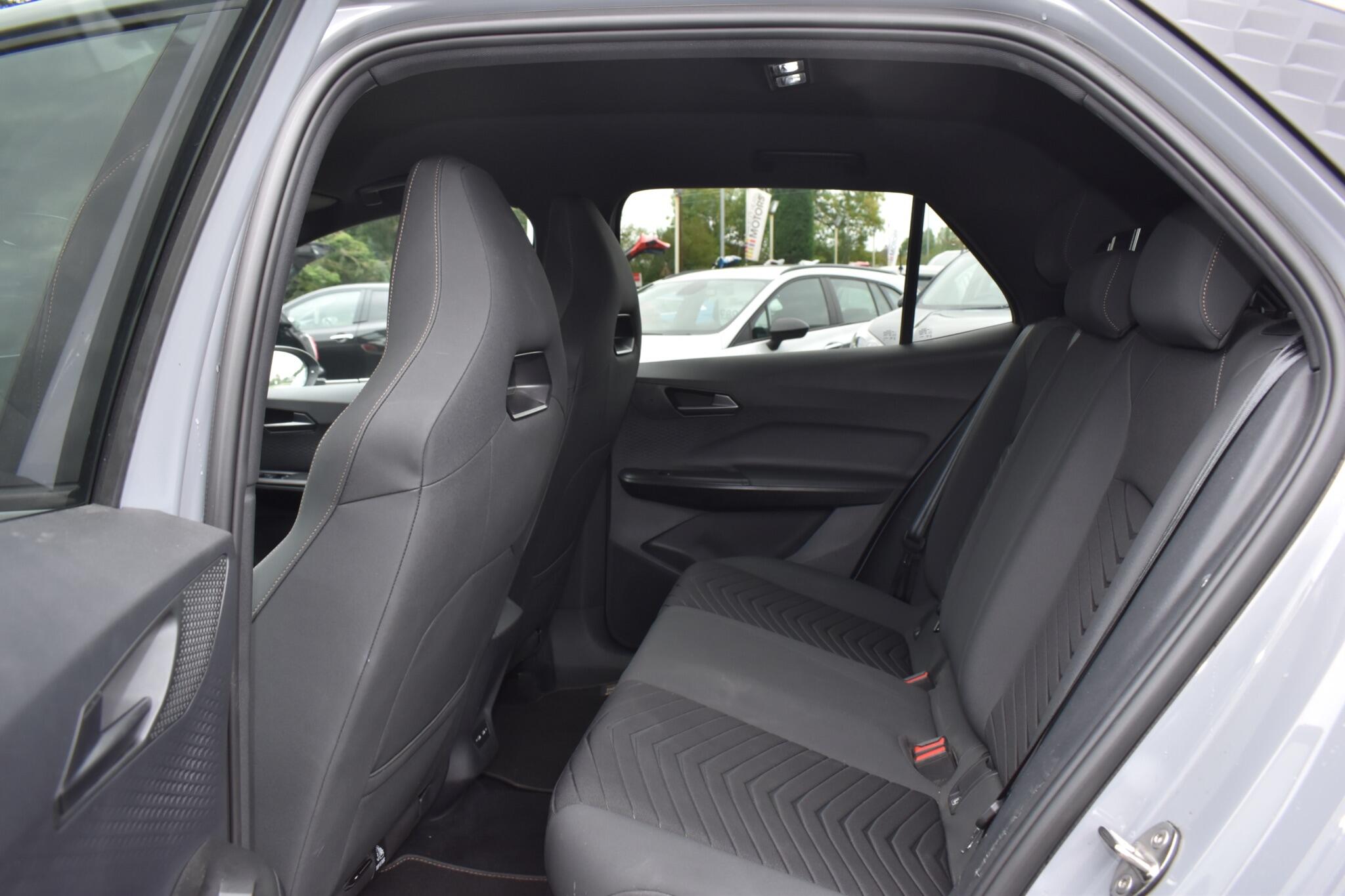 Born - 58kWh V2 Auto 5dr - Image 18