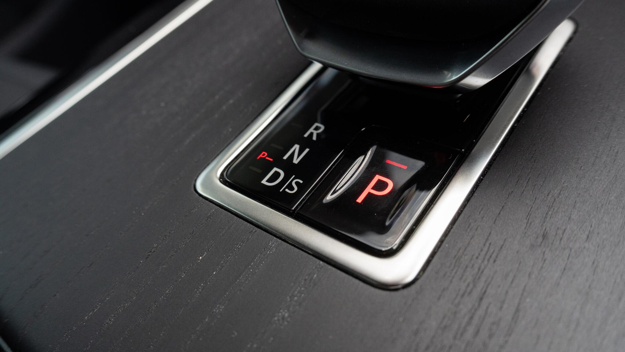 Land Rover Range Rover Evoque view 44
