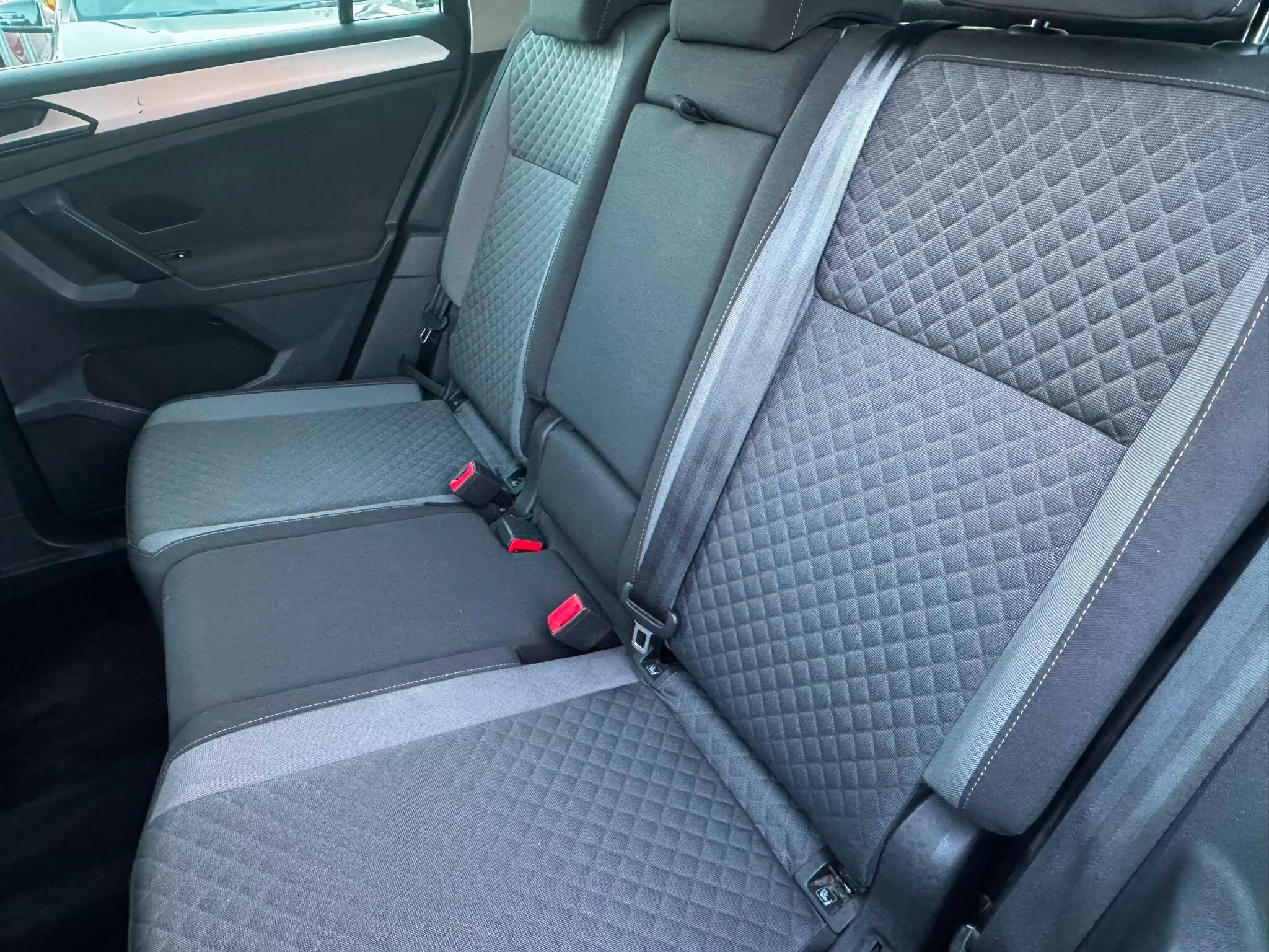 Volkswagen Tiguan view 35