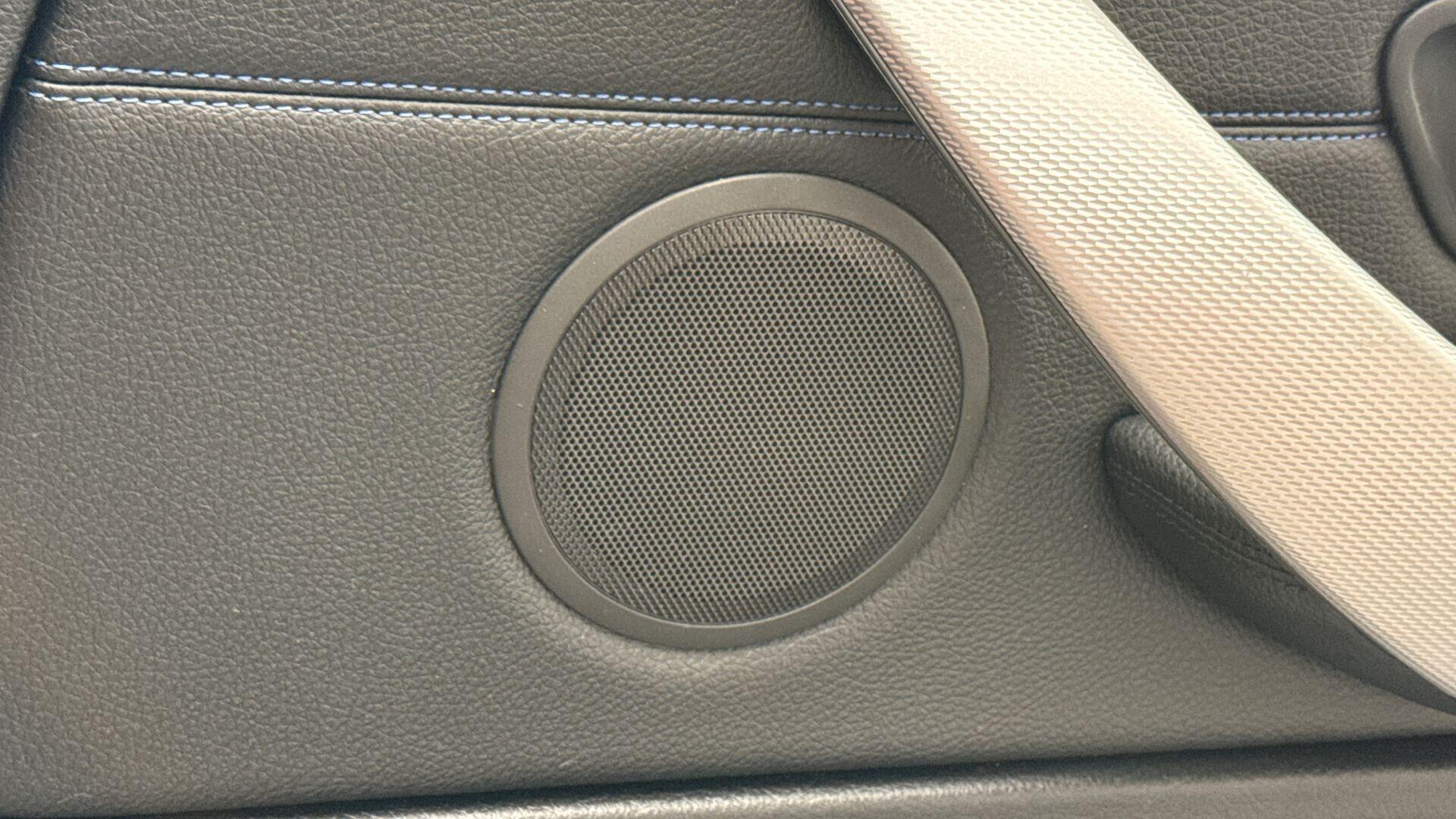 BMW 4 Series view 24