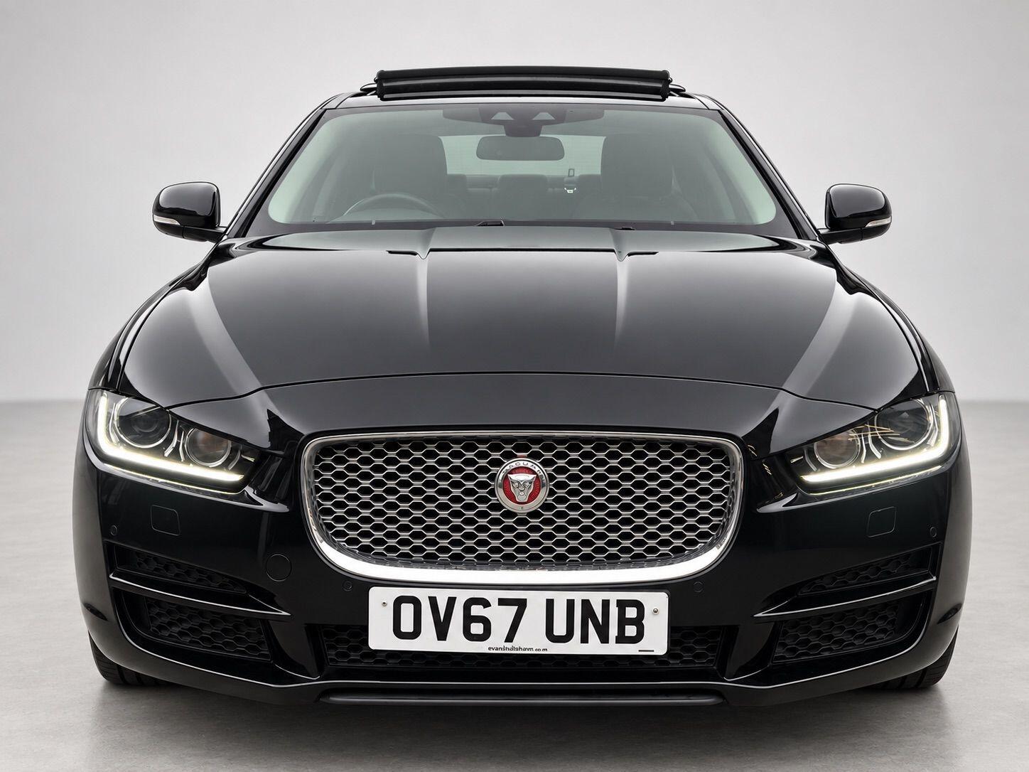 Jaguar Xe view 2