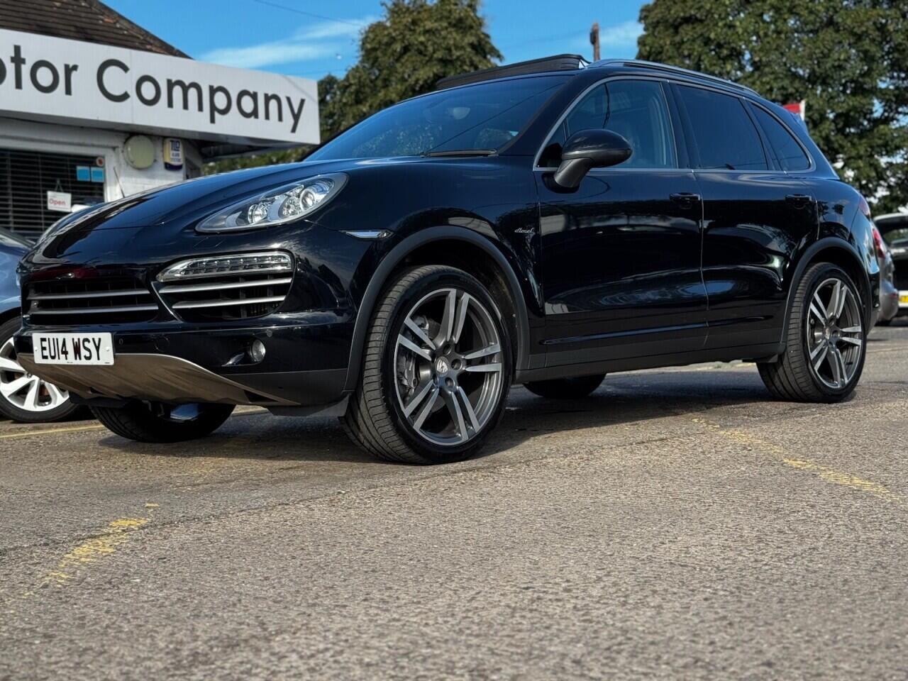 Porsche Cayenne view 11