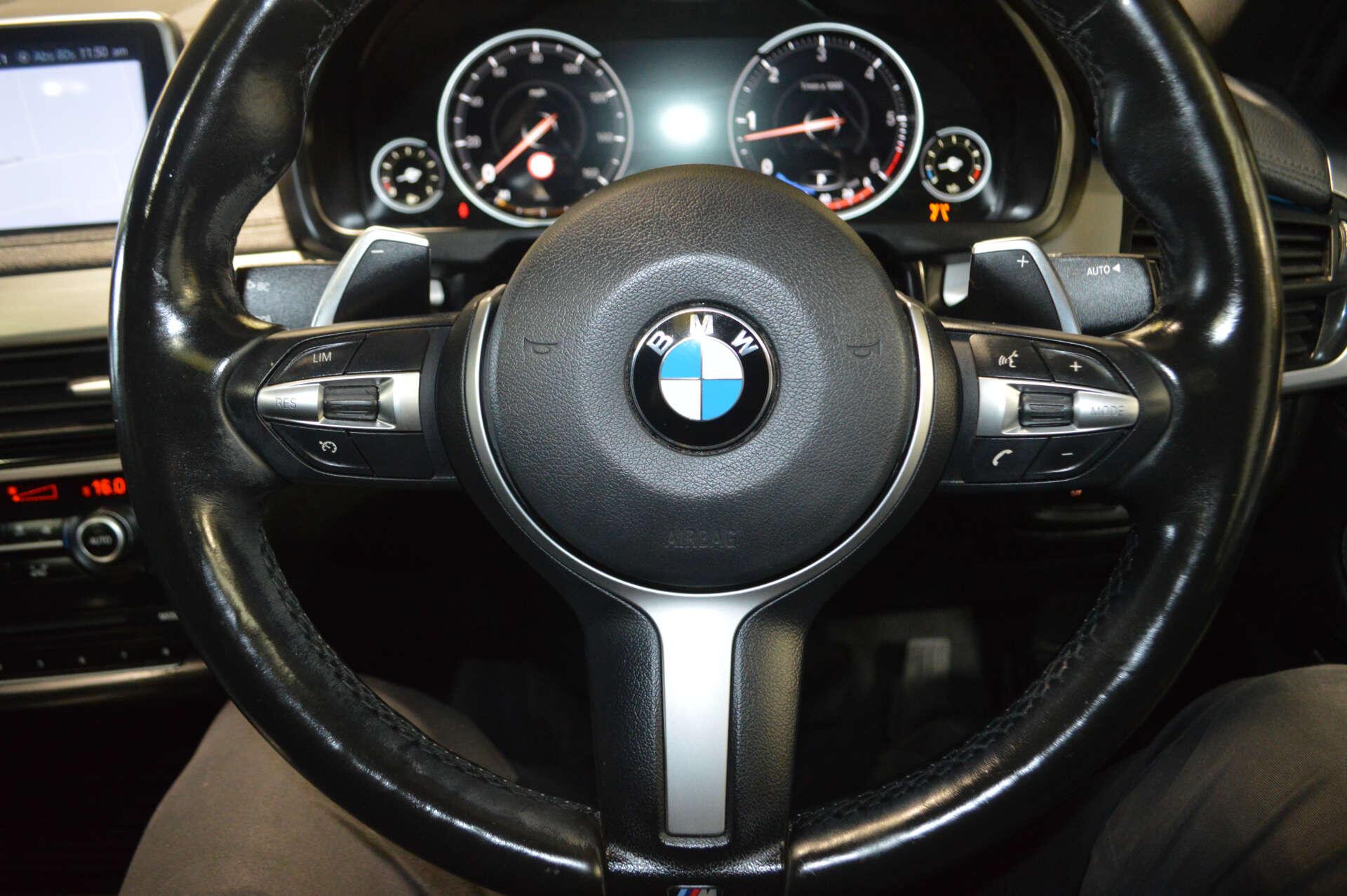 BMW X6 view 17