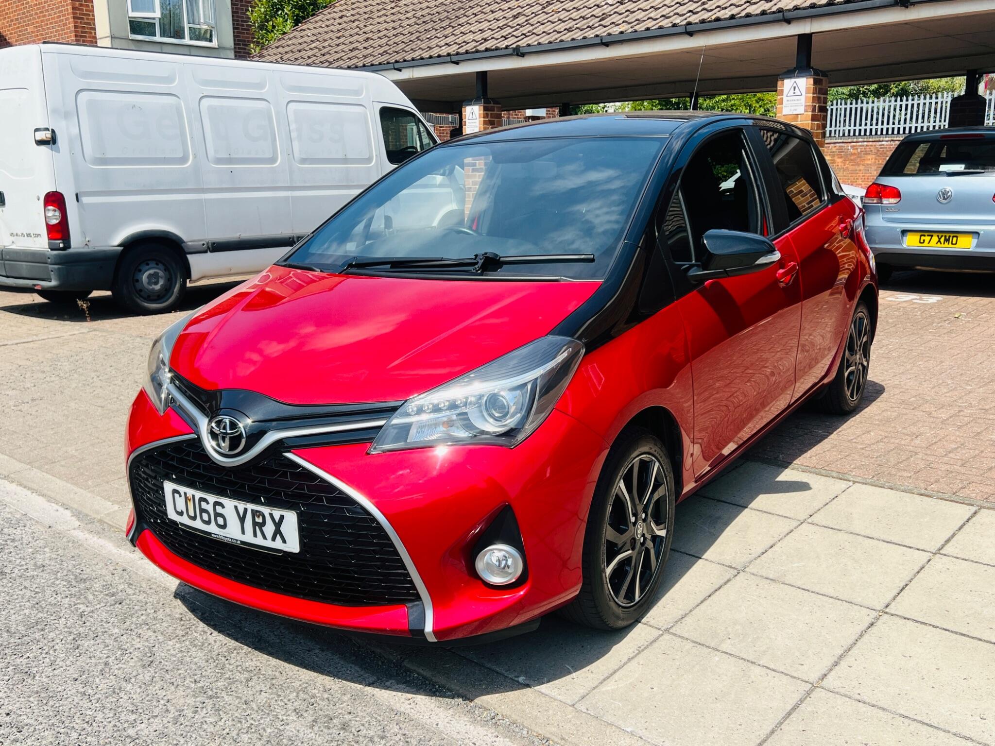 Toyota Yaris view 13