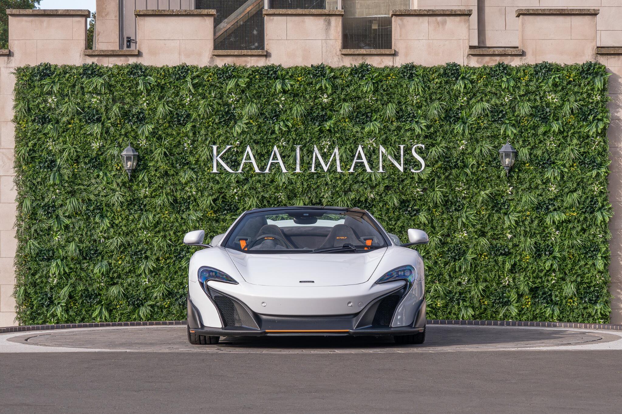 Mclaren 675LT view 3