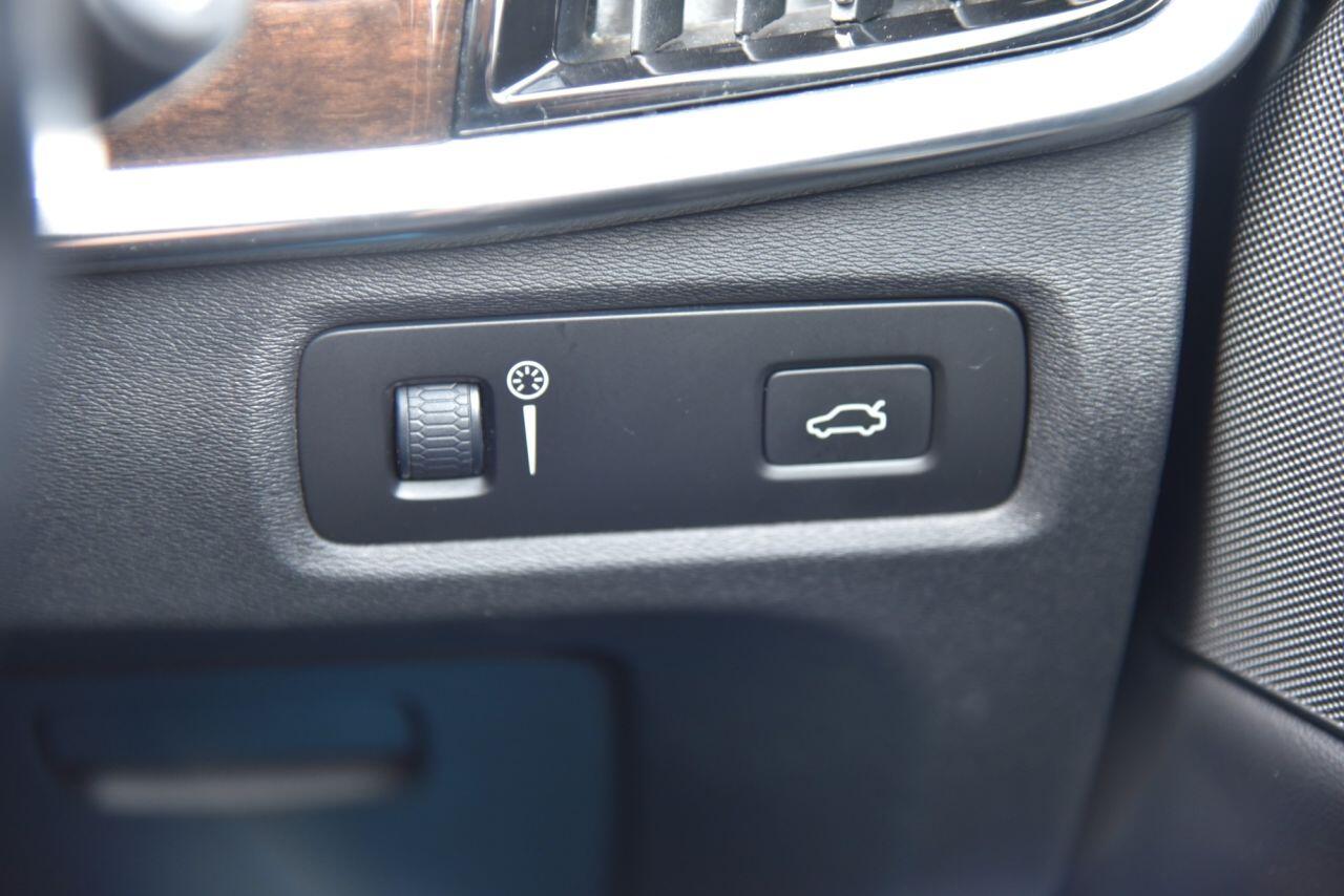 Volvo V90 view 34