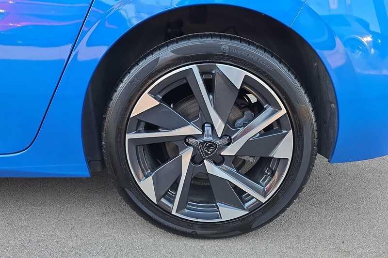 Peugeot 308 view 9