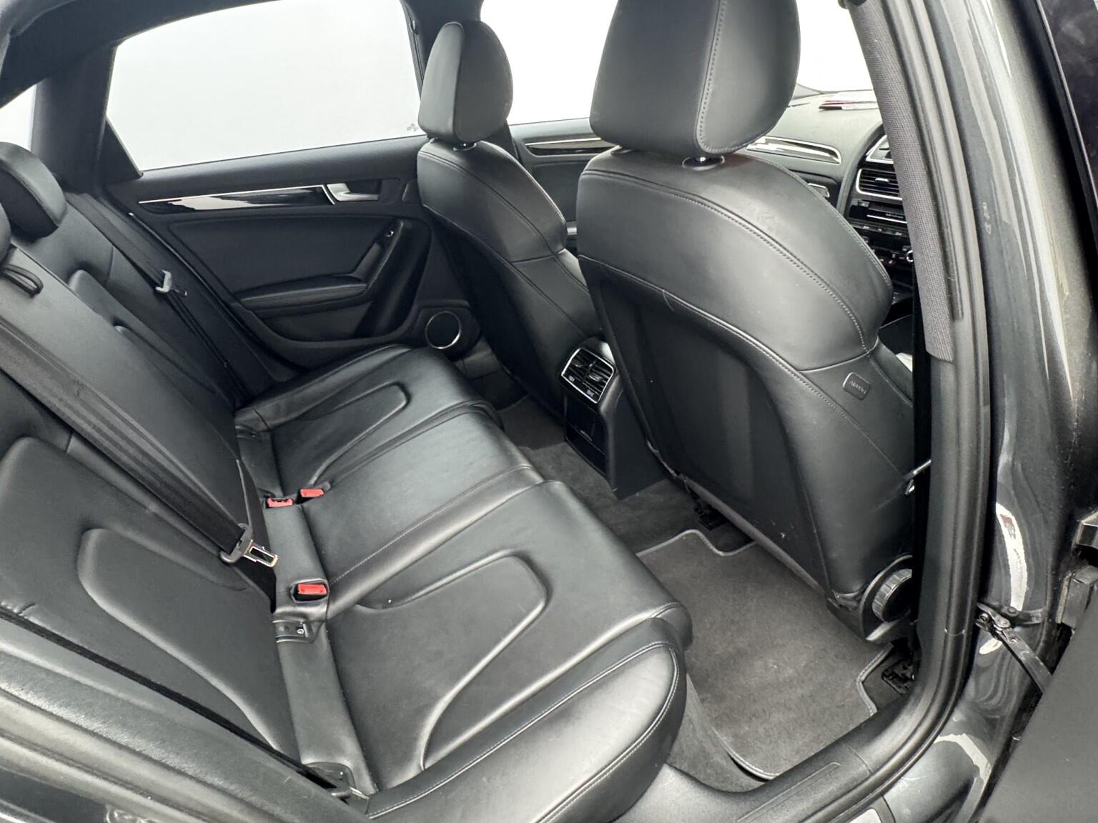 Audi A4 view 15