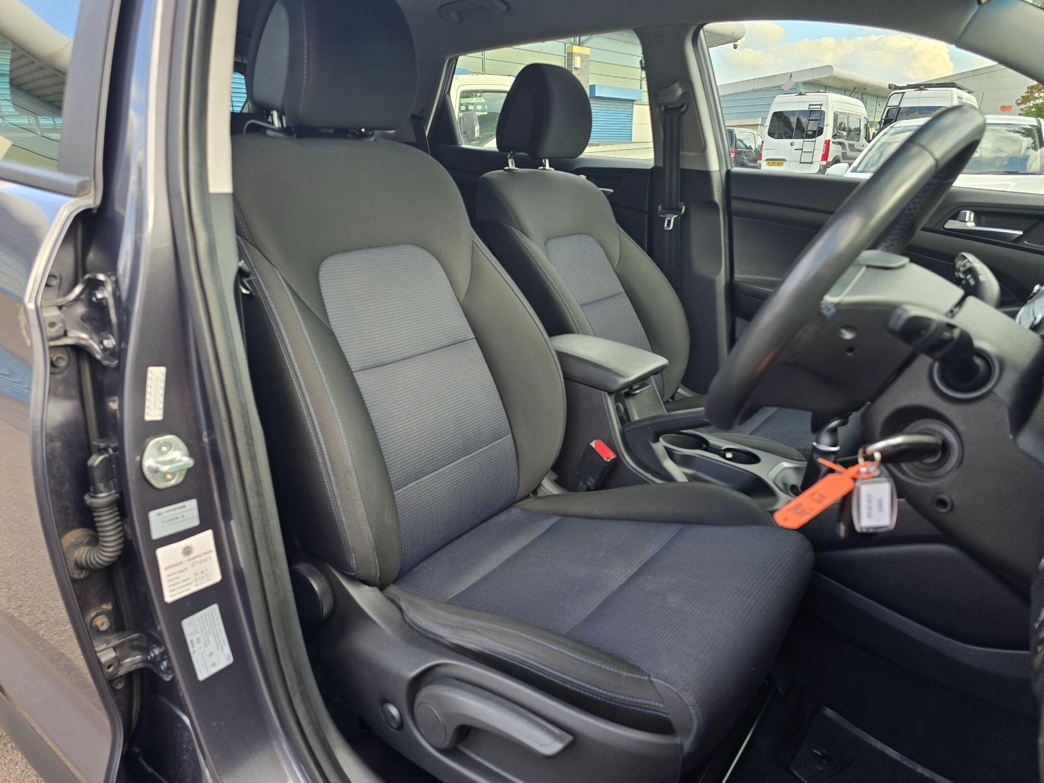 Hyundai Tucson view 2