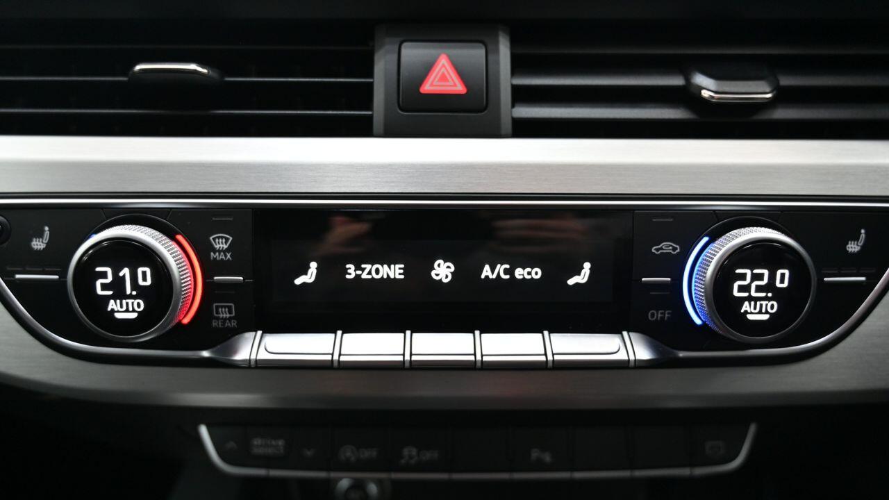 Audi S4 view 32