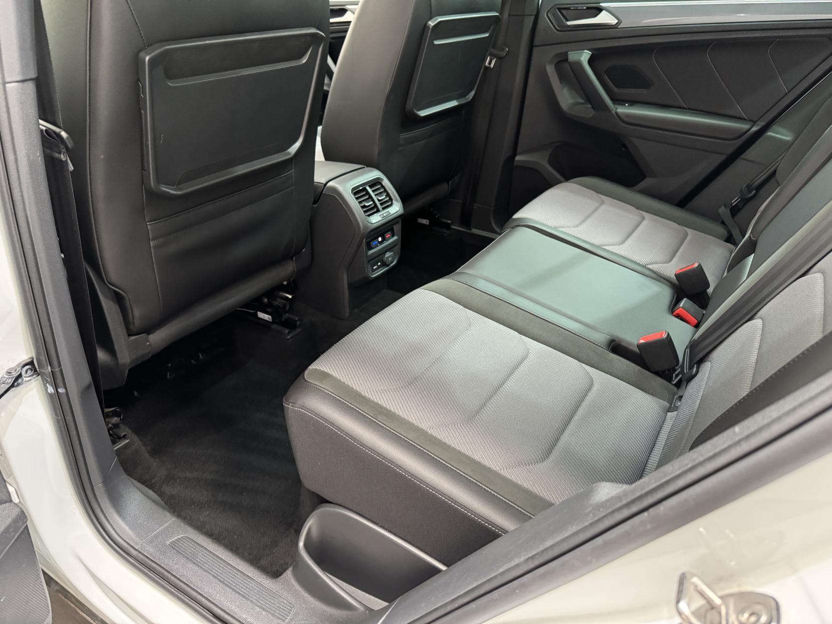 Volkswagen Tiguan view 55