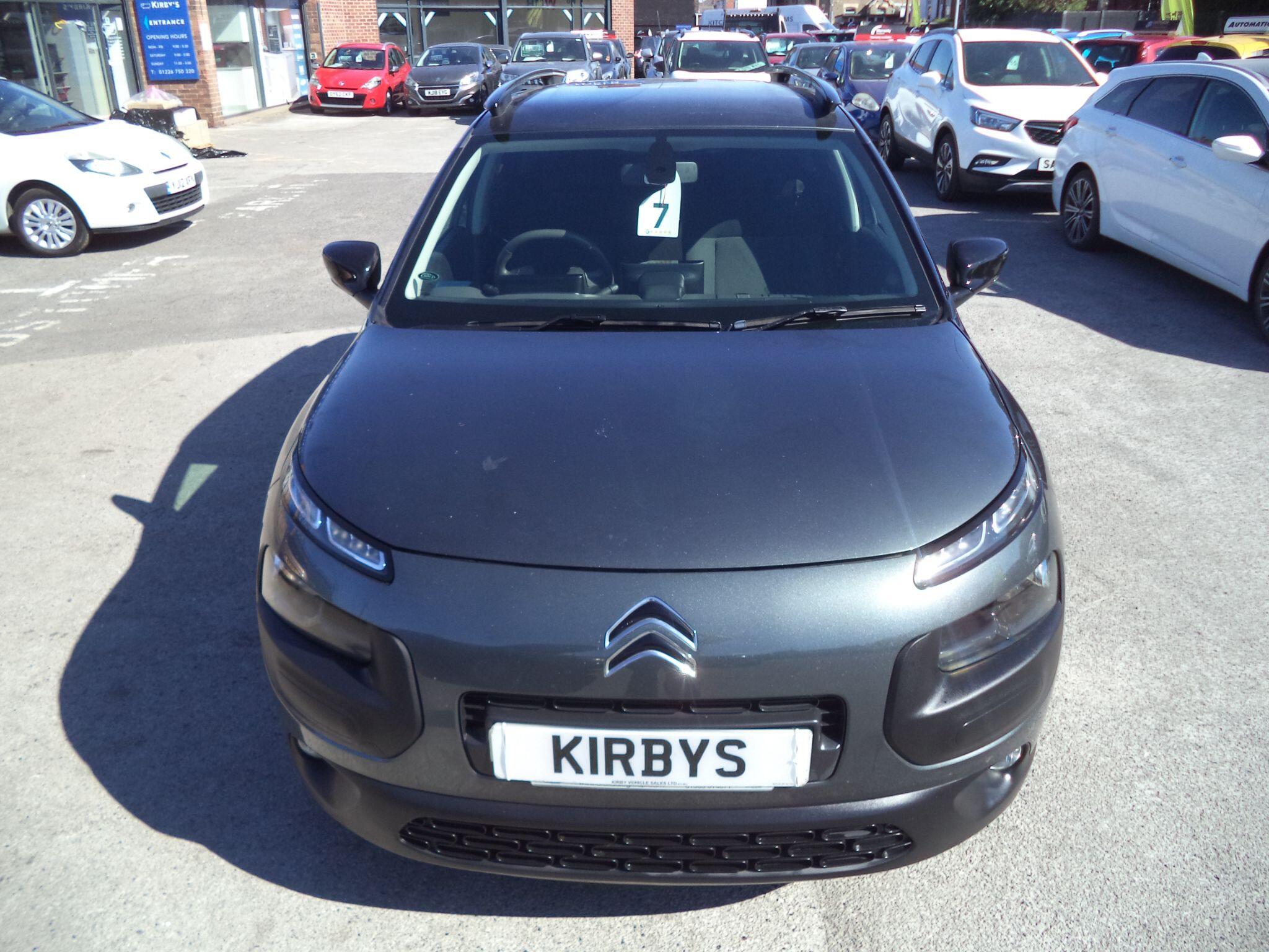 Citroen C4 Cactus view 3