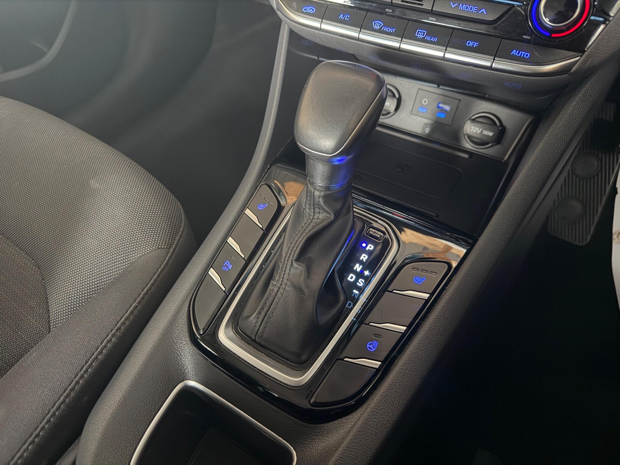 Hyundai Ioniq view 30