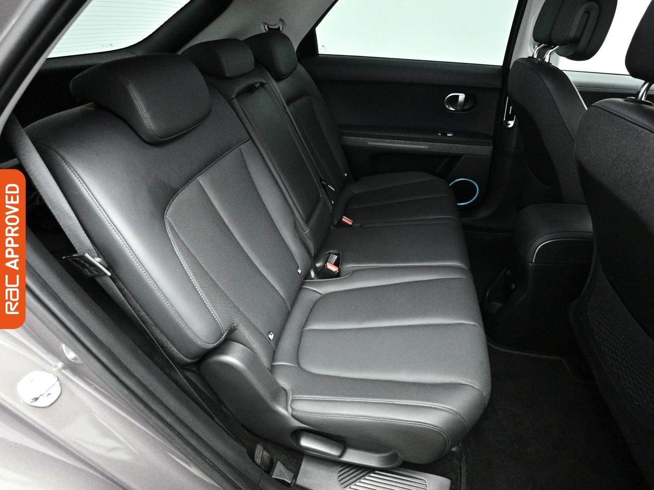 Hyundai Ioniq 5 view 14