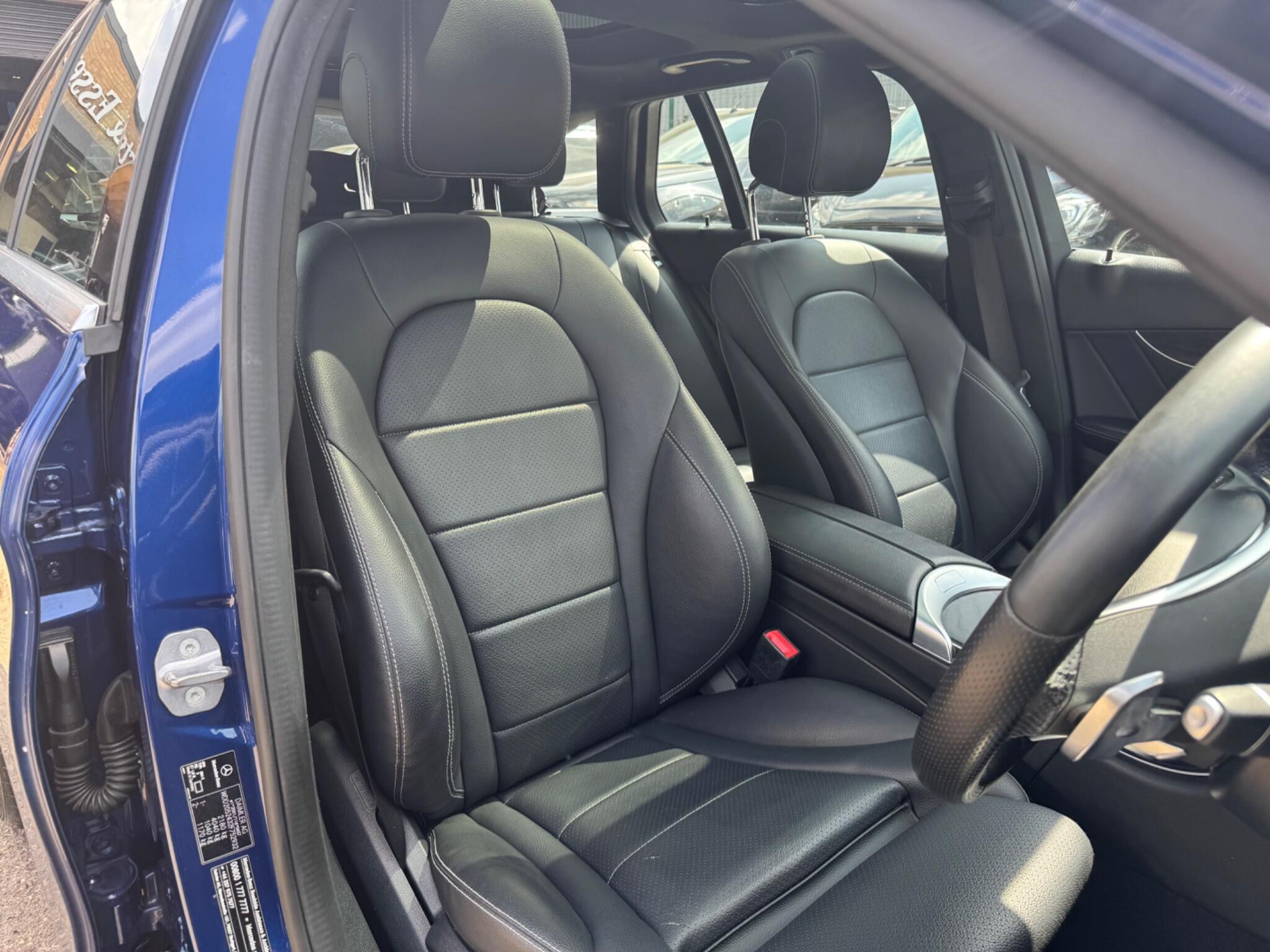 Mercedes-Benz C Class view 15