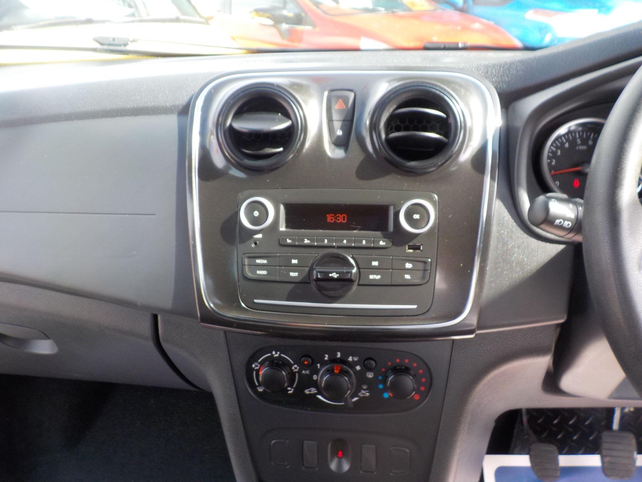 Dacia Sandero 1.0 SCe Ambiance Euro 6 5dr