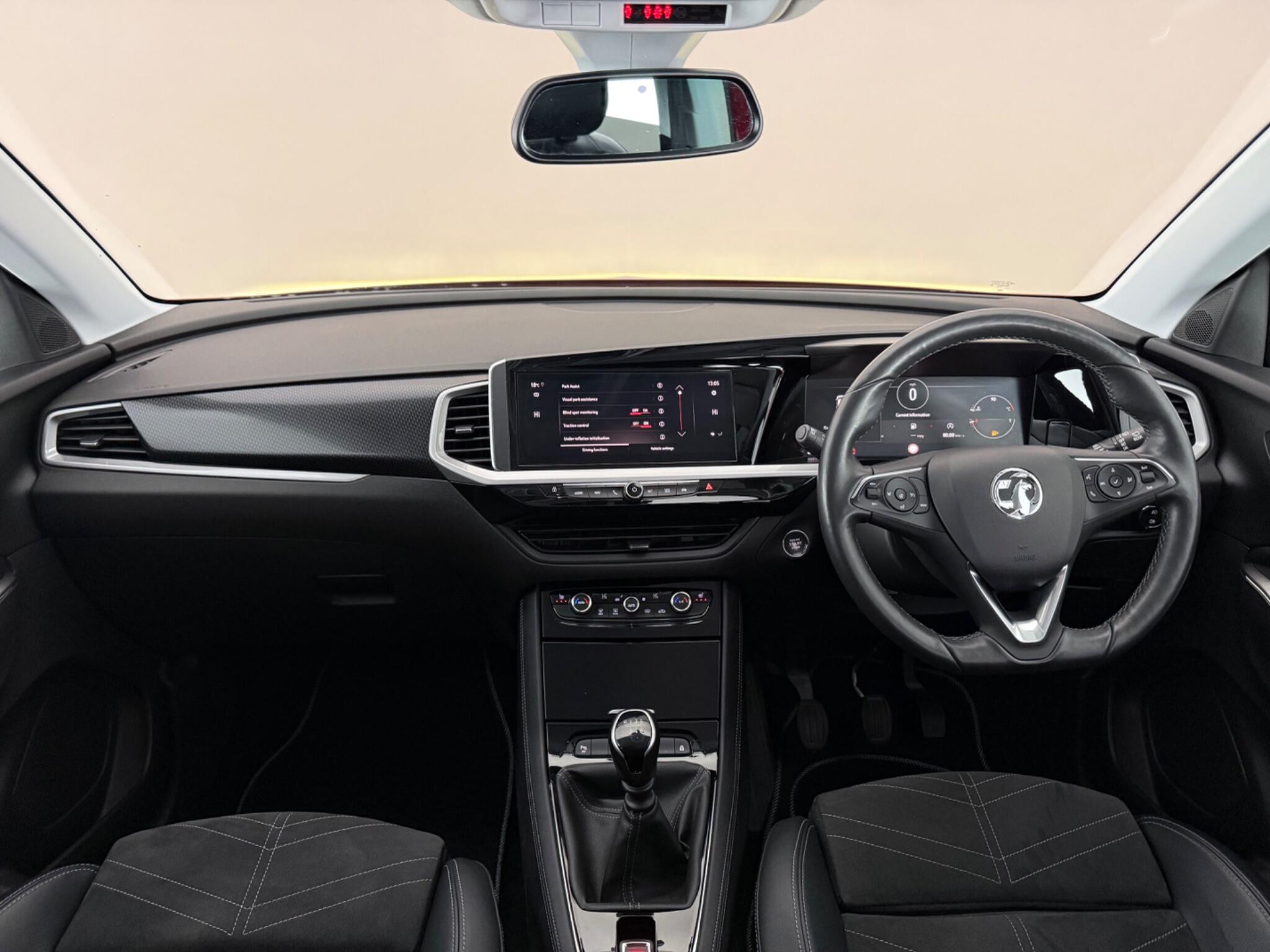 Vauxhall Grandland view 23