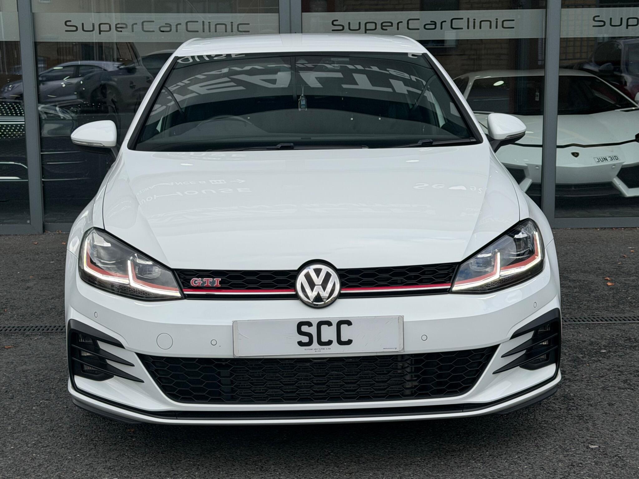 Volkswagen Golf view 6