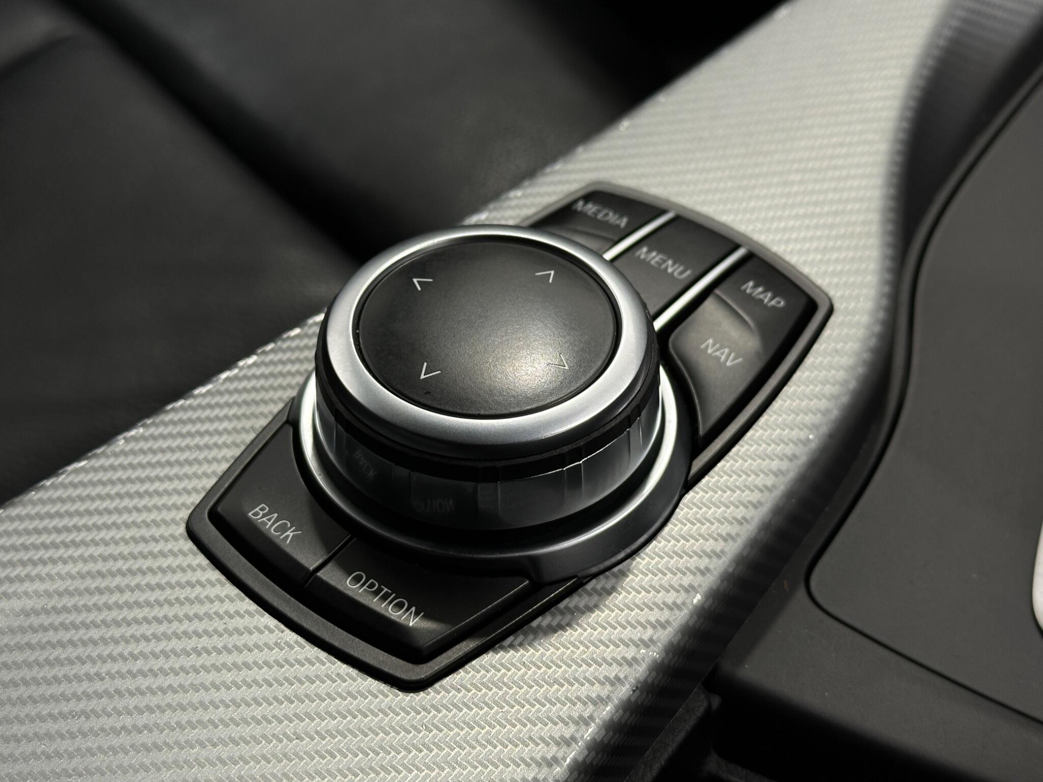 BMW 3 Series view 21