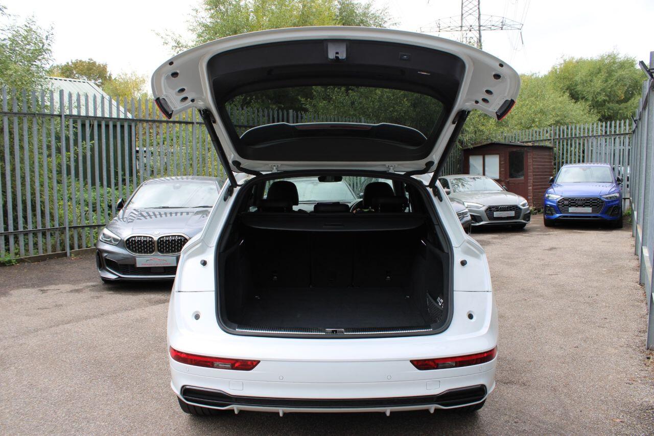 Audi Q5 view 56