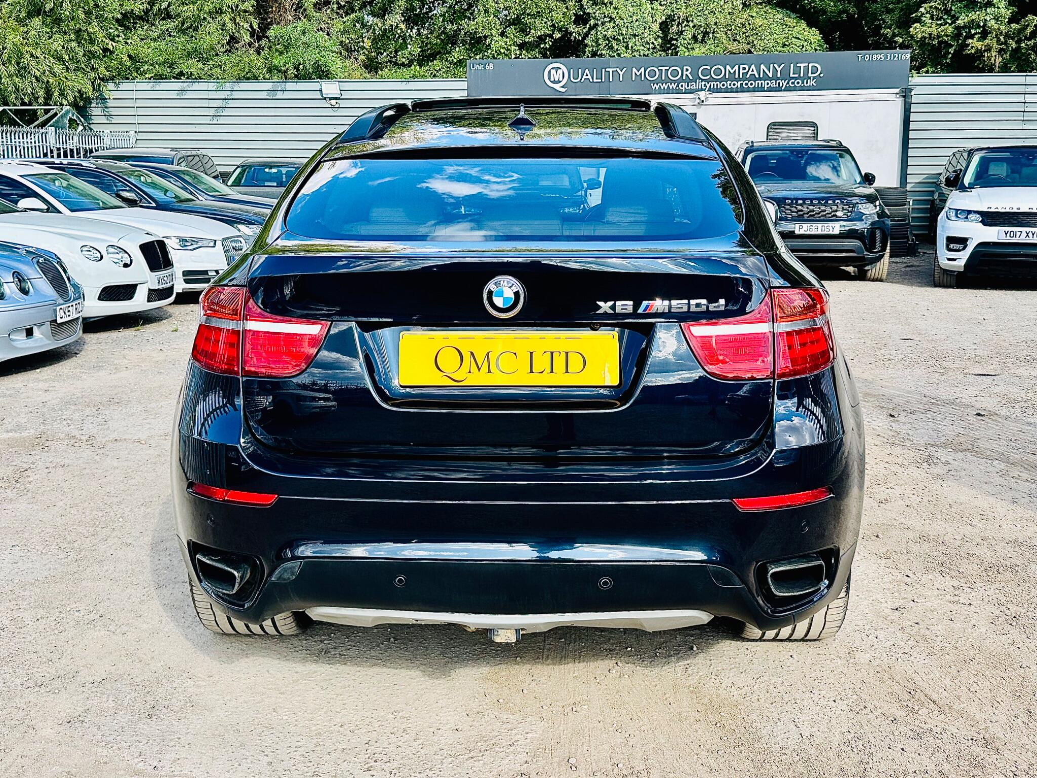 BMW X6 view 13