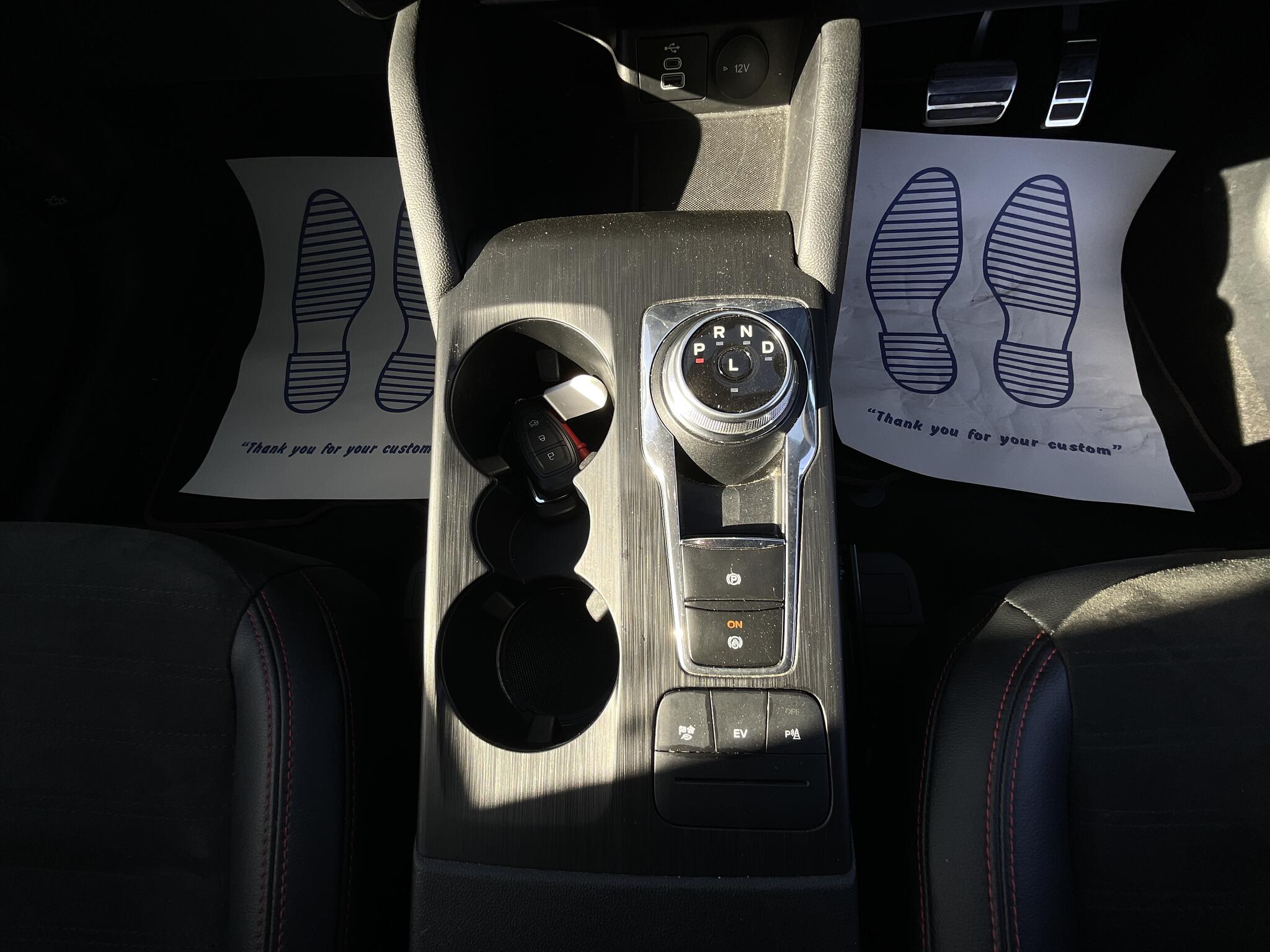 Ford Kuga view 25