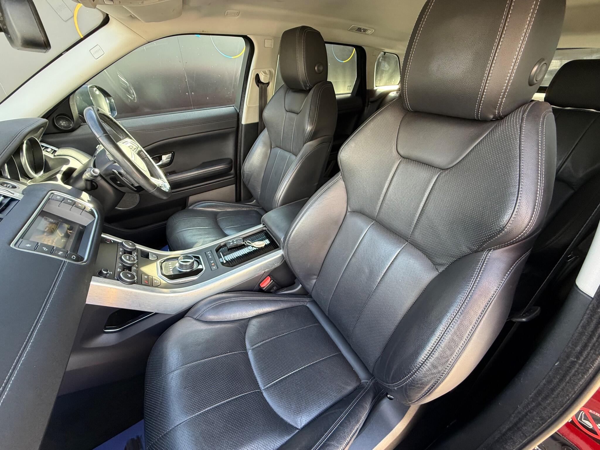 Land Rover Range Rover Evoque view 18