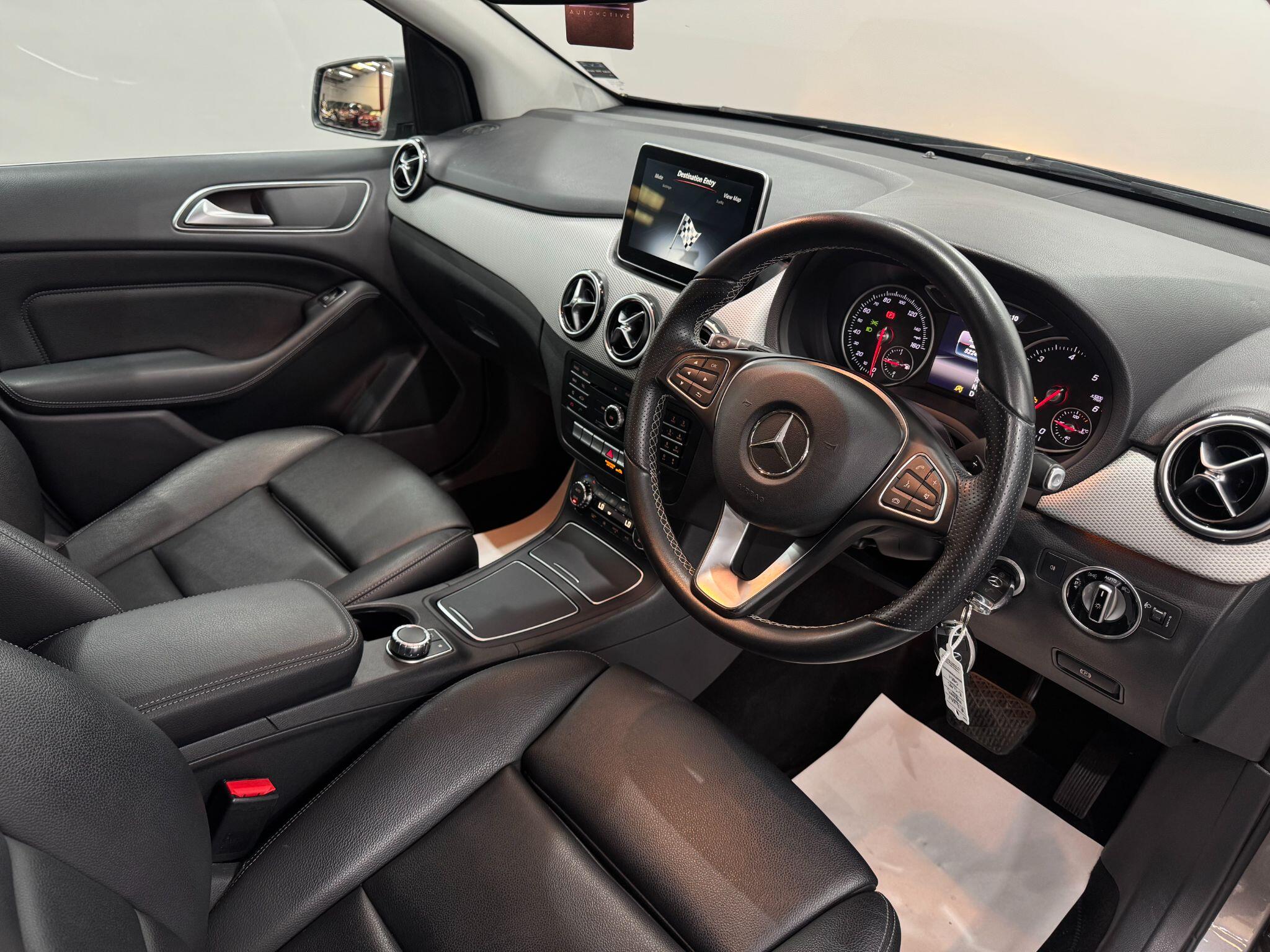 Mercedes-Benz B-Class view 30