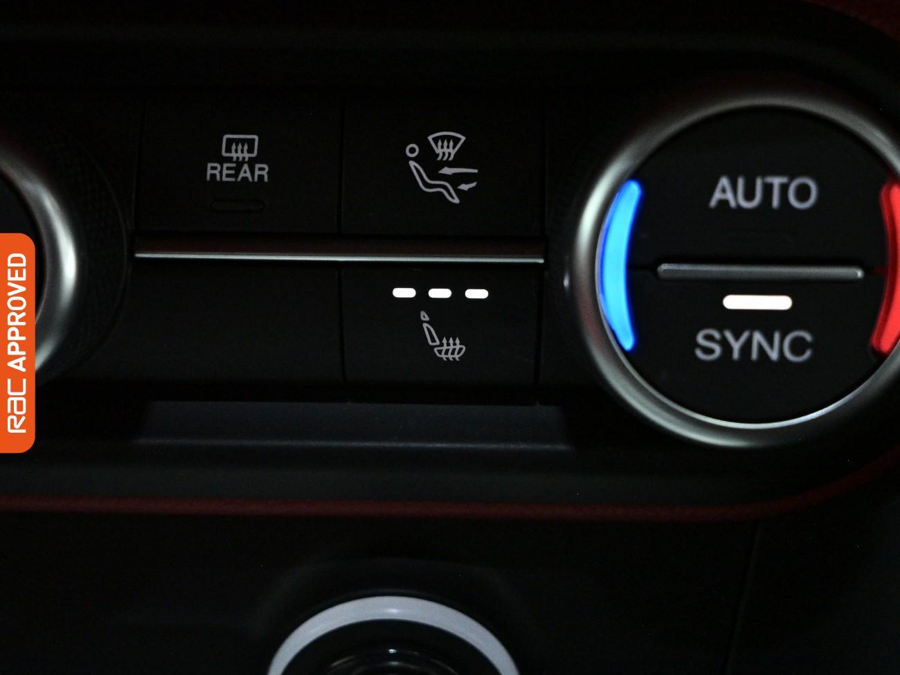 Alfa Romeo Stelvio view 18