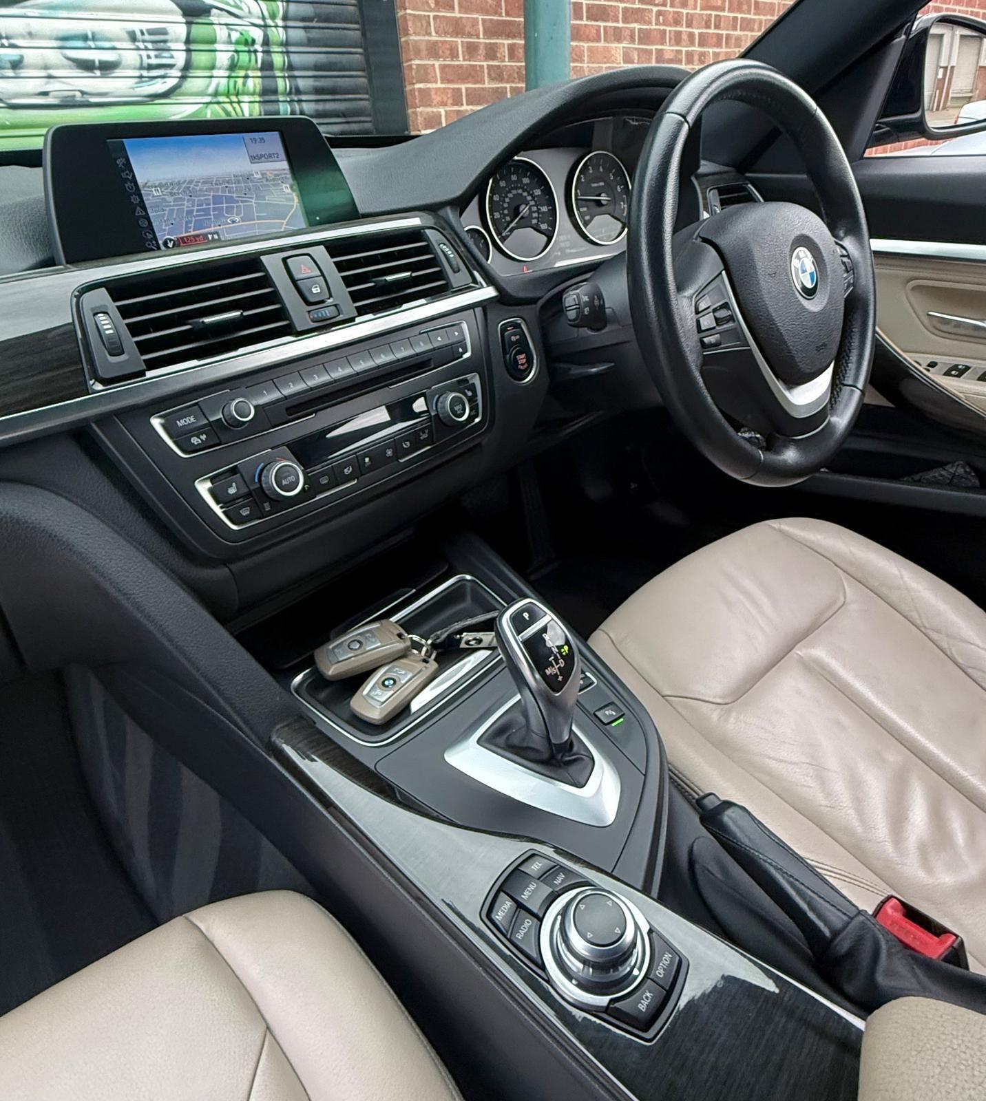 BMW 3 Series view 31