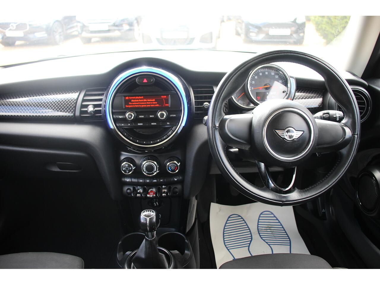 Mini Cooper view 19