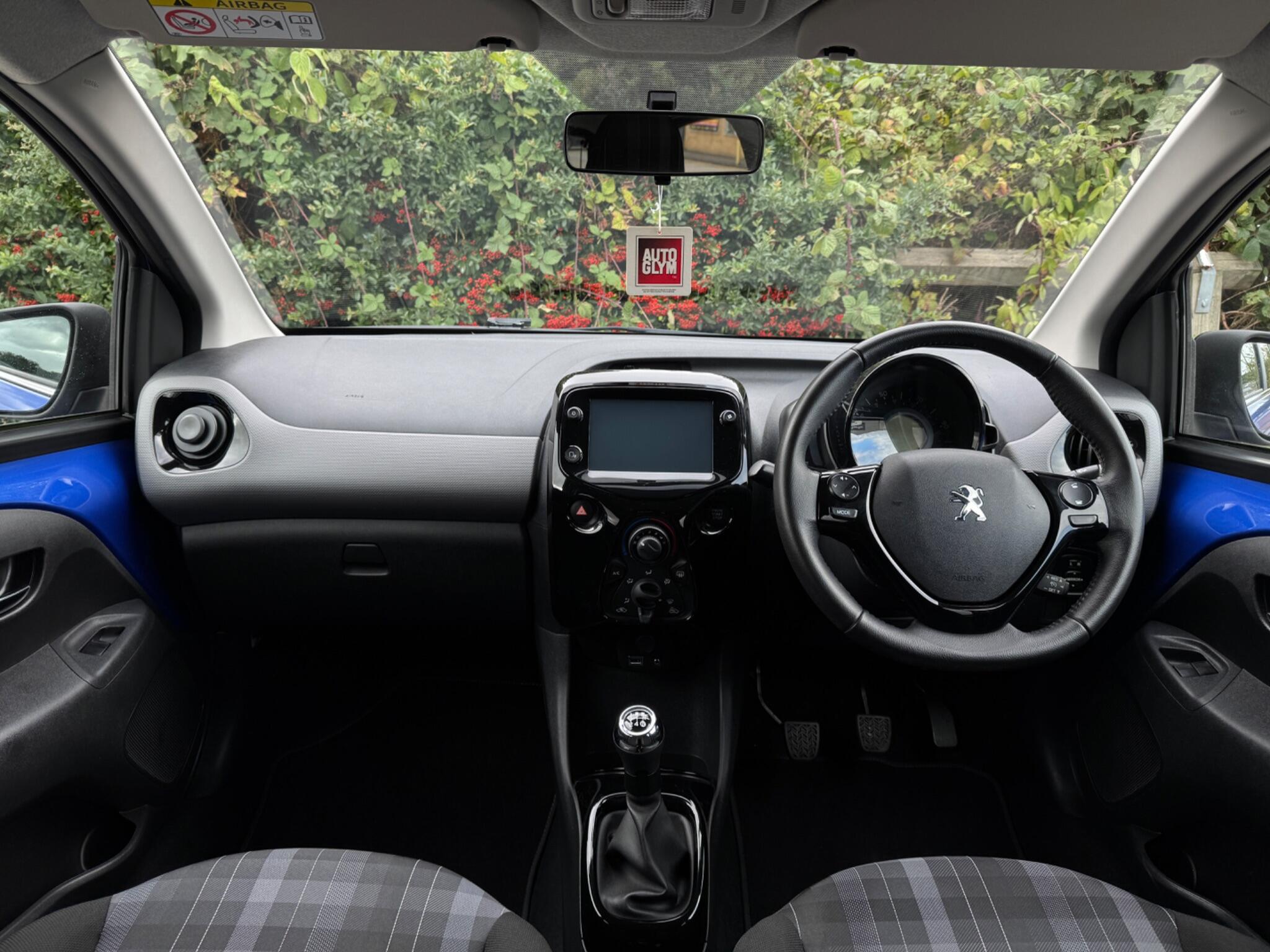 Peugeot 108 view 14