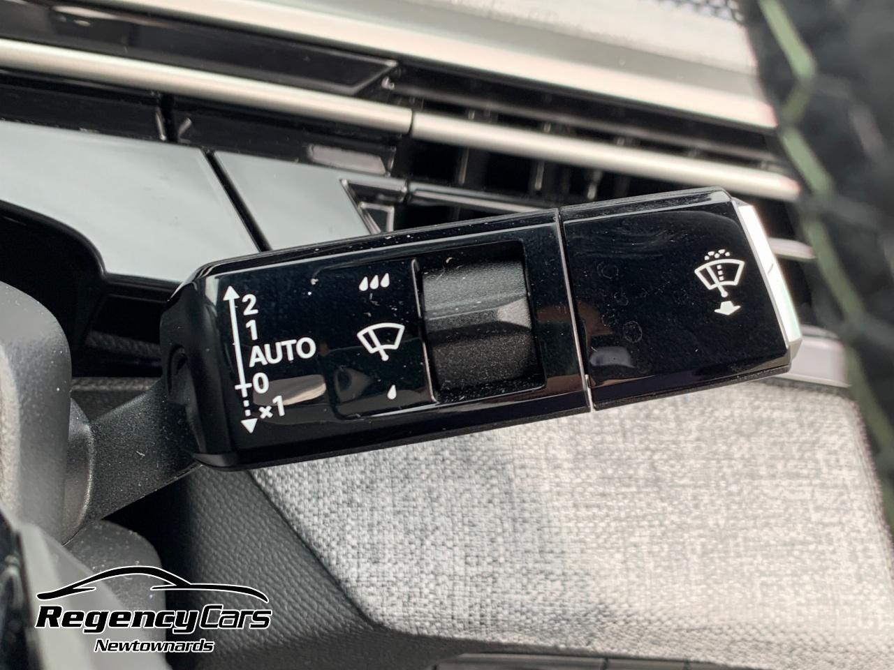 Peugeot 3008 view 18