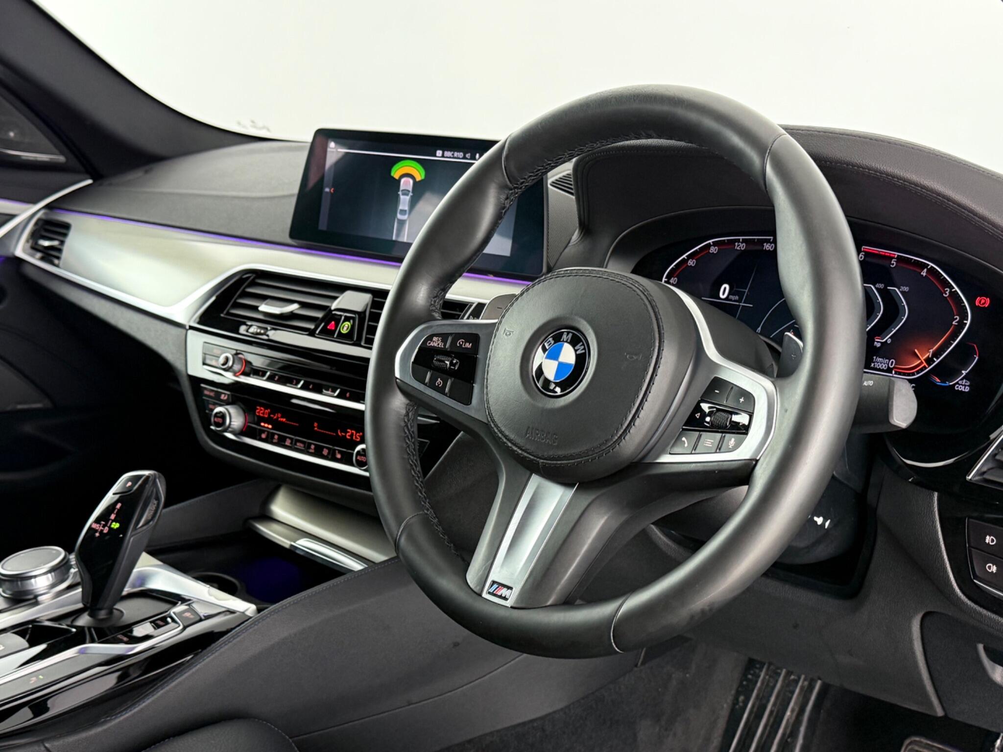 BMW 5 Series view 3