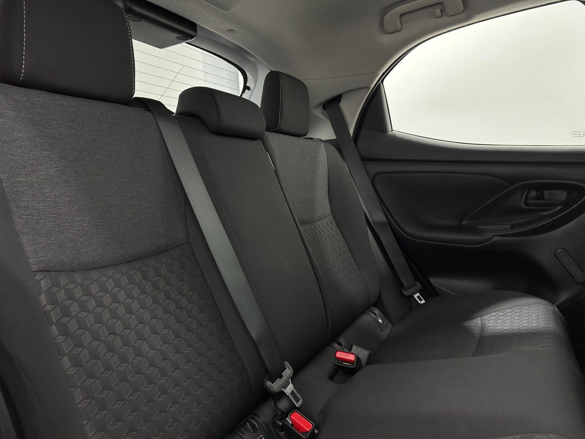 Toyota Yaris view 40