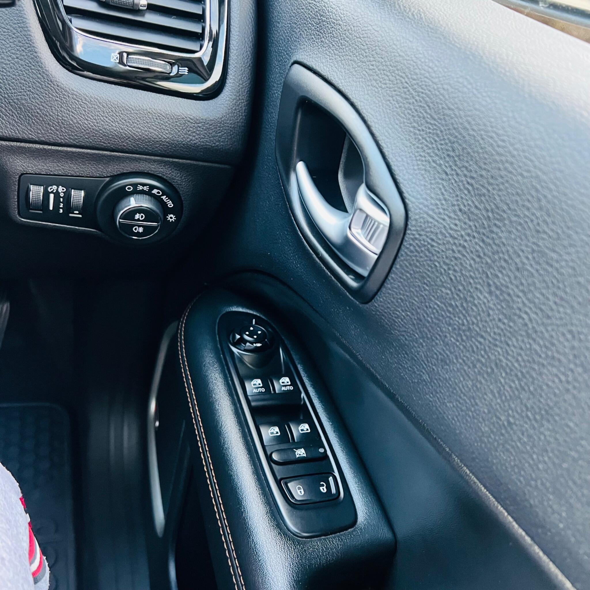 Jeep Compass view 30