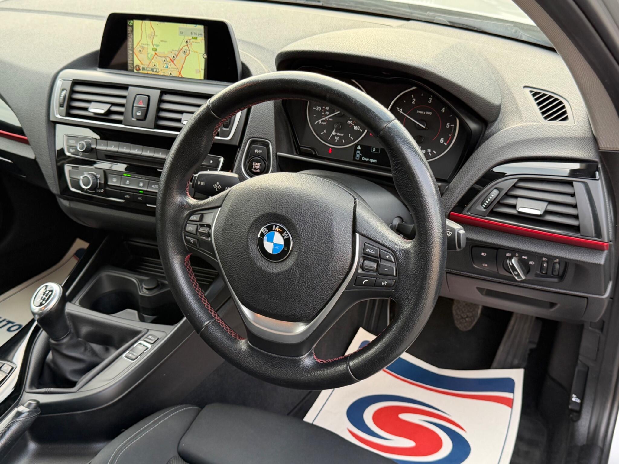 BMW 1 Series view 30