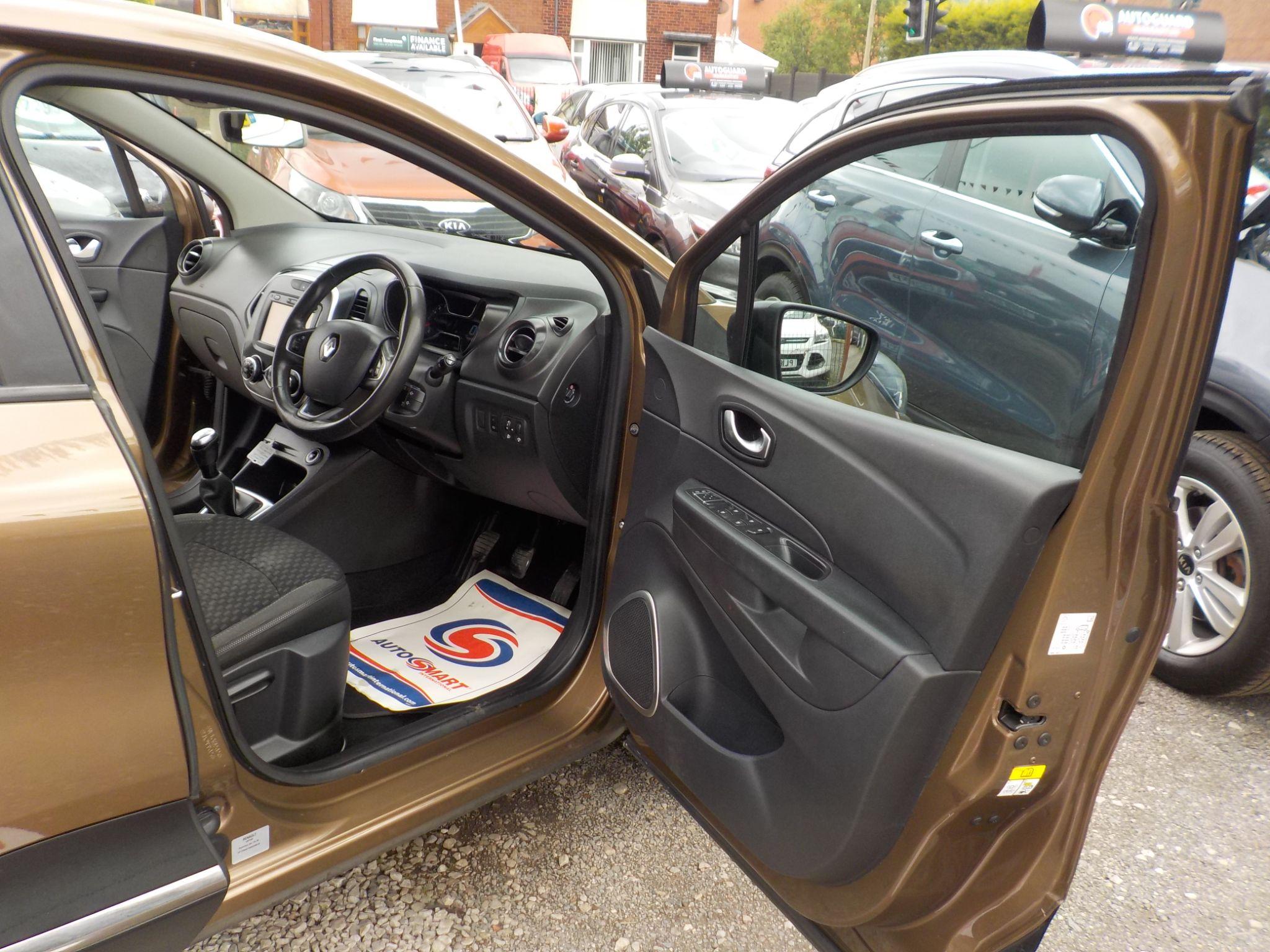 Renault Captur 0.9 TCe ENERGY Dynamique Nav Euro 6 (s/s) 5dr