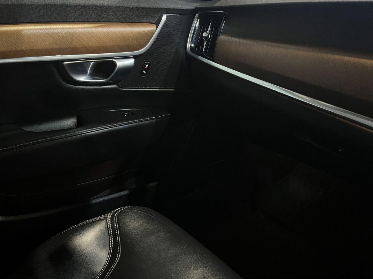 Volvo S90 view 12