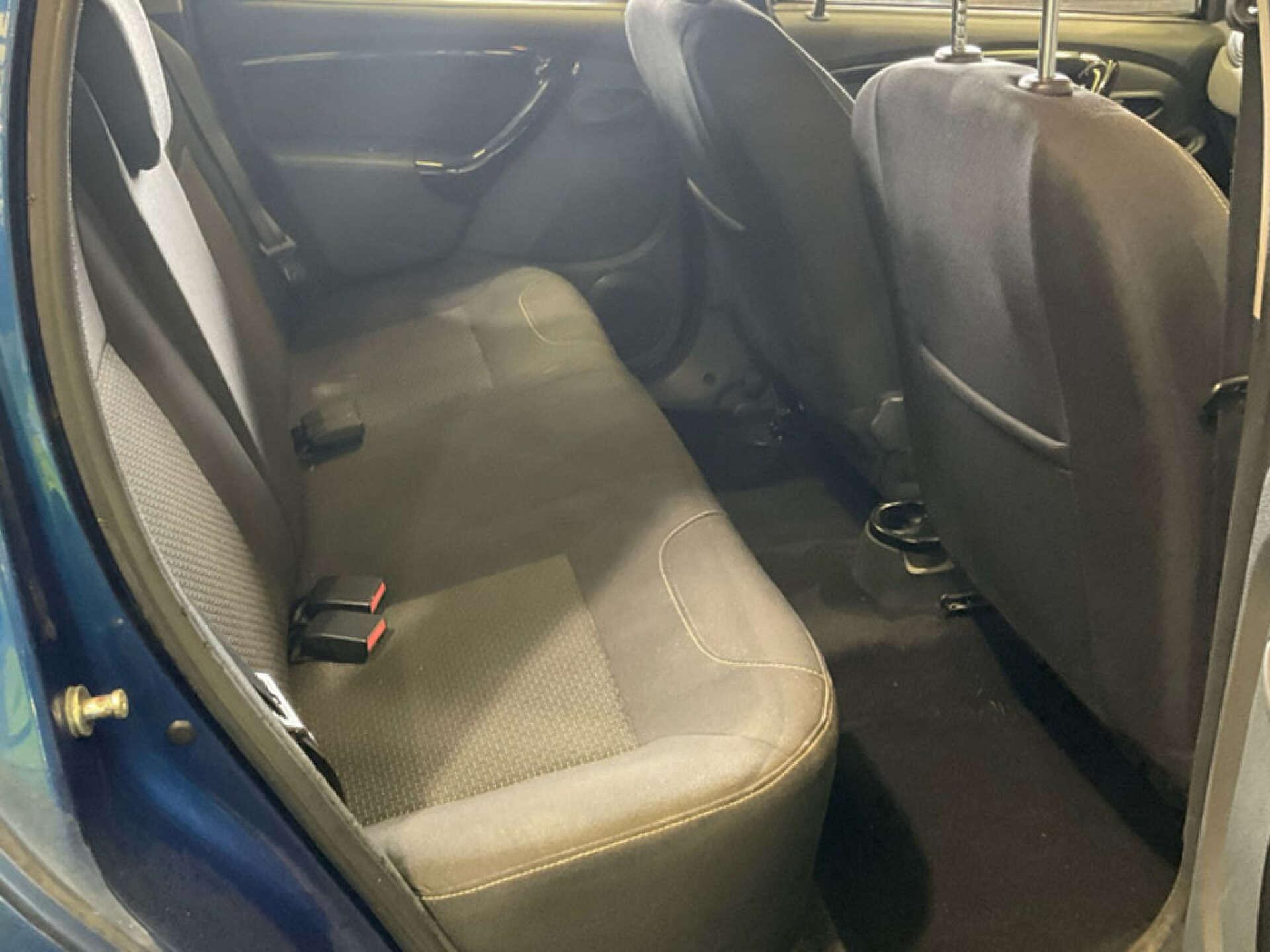 Dacia Duster view 4