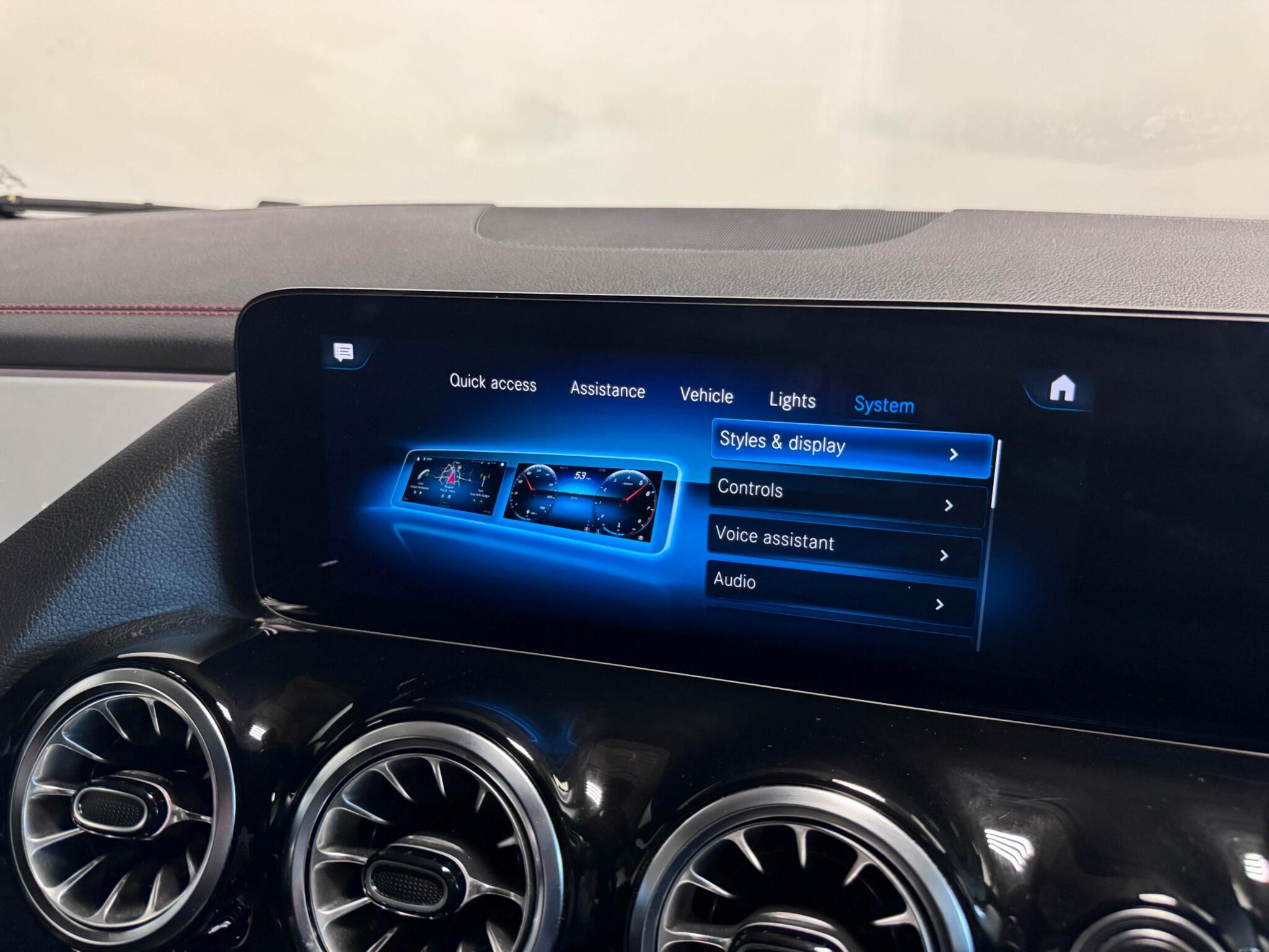 Mercedes-Benz Eqa view 49