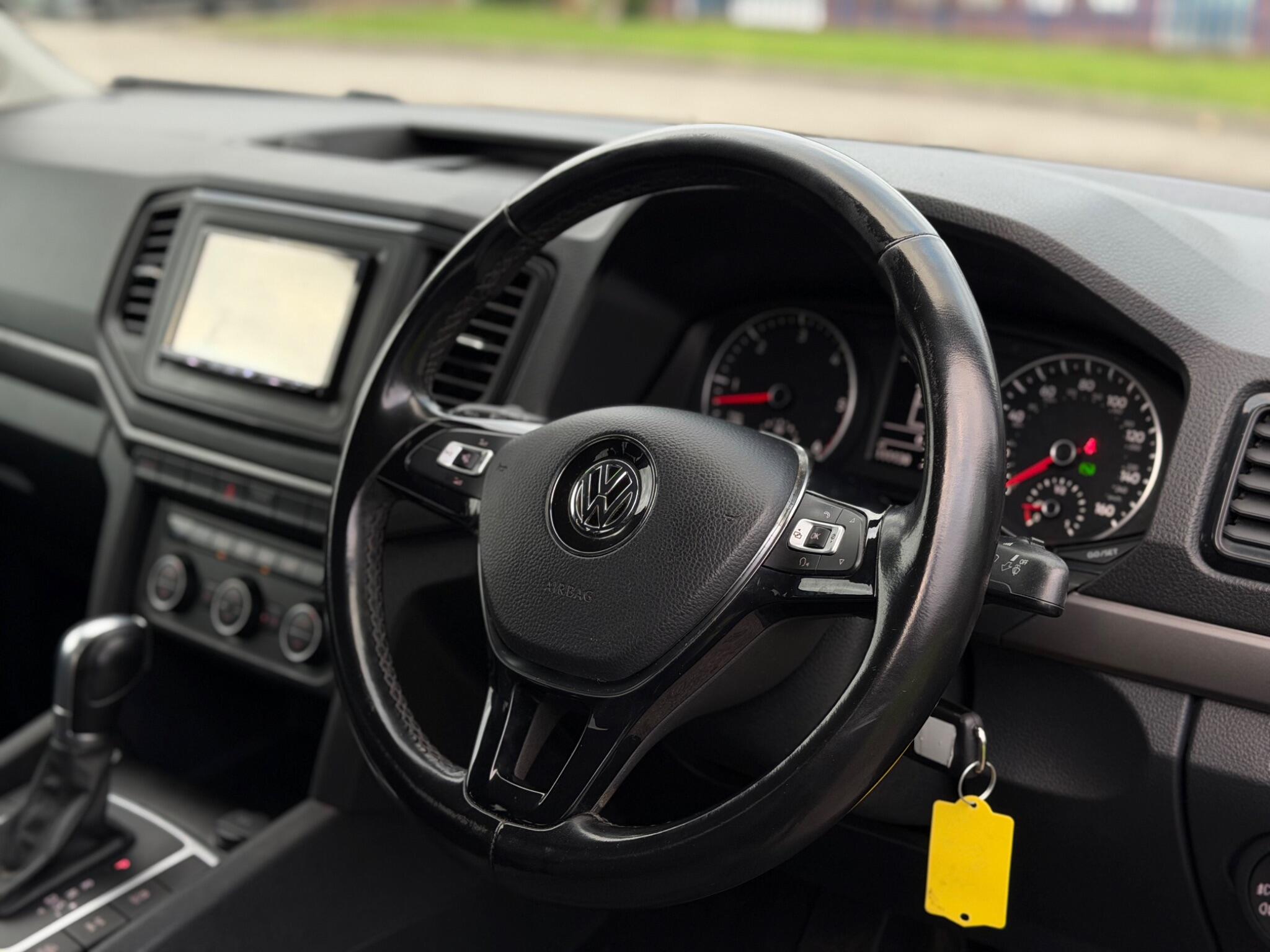 Volkswagen Amarok view 24