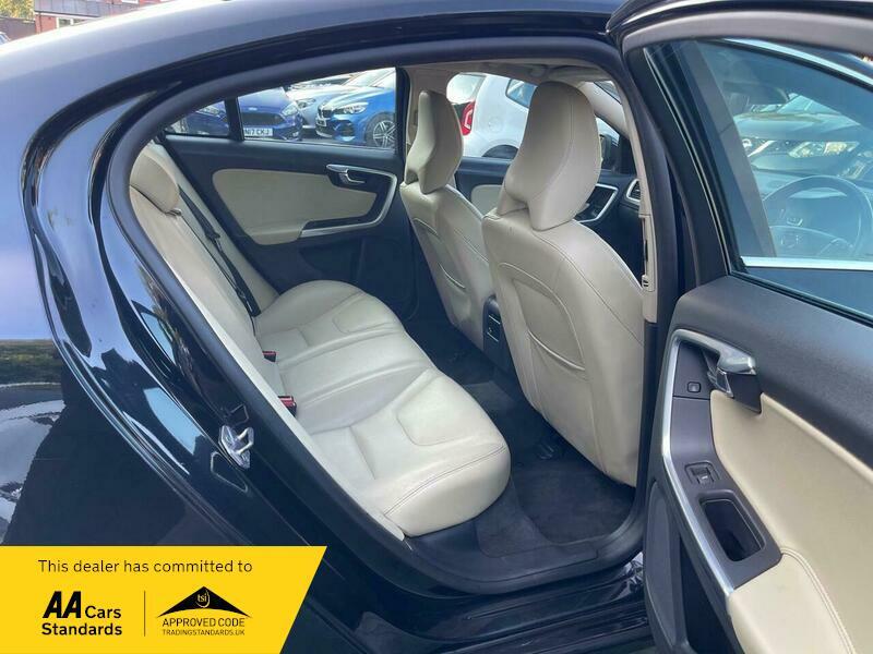 2015 Volvo S60 image 37