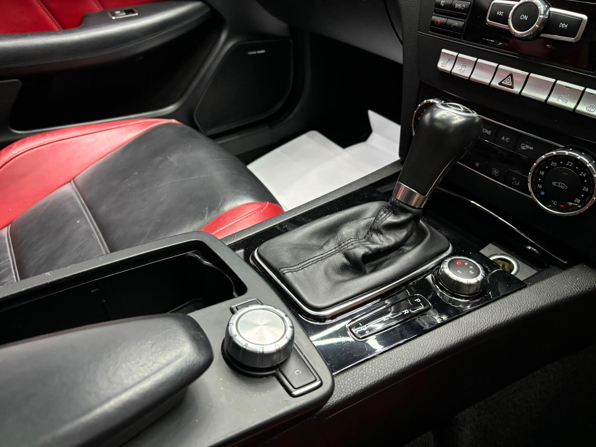 Mercedes-Benz C Class view 9