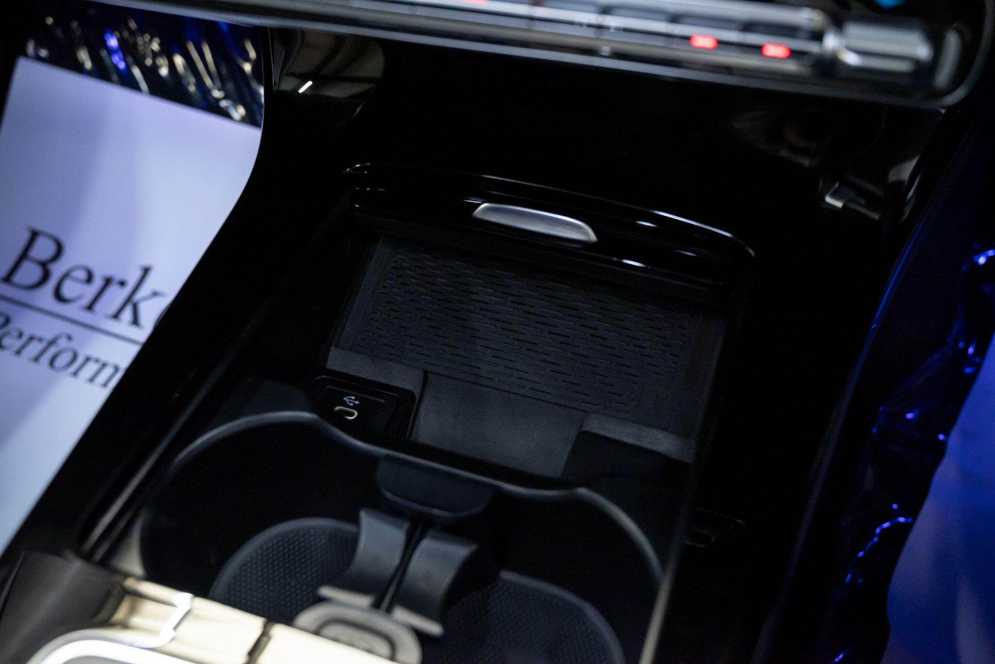 Mercedes-Benz CLA view 58