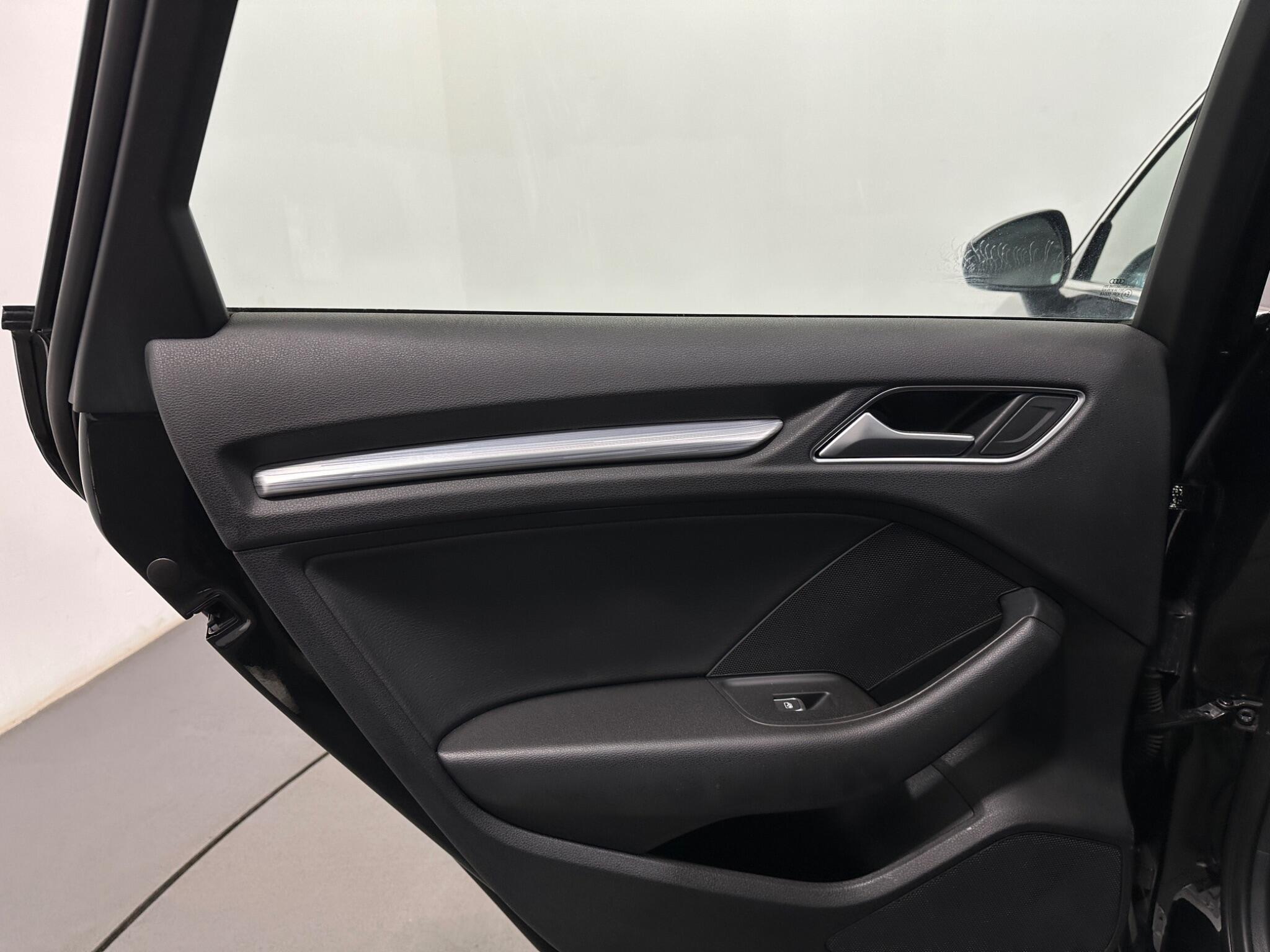Audi A3 view 40